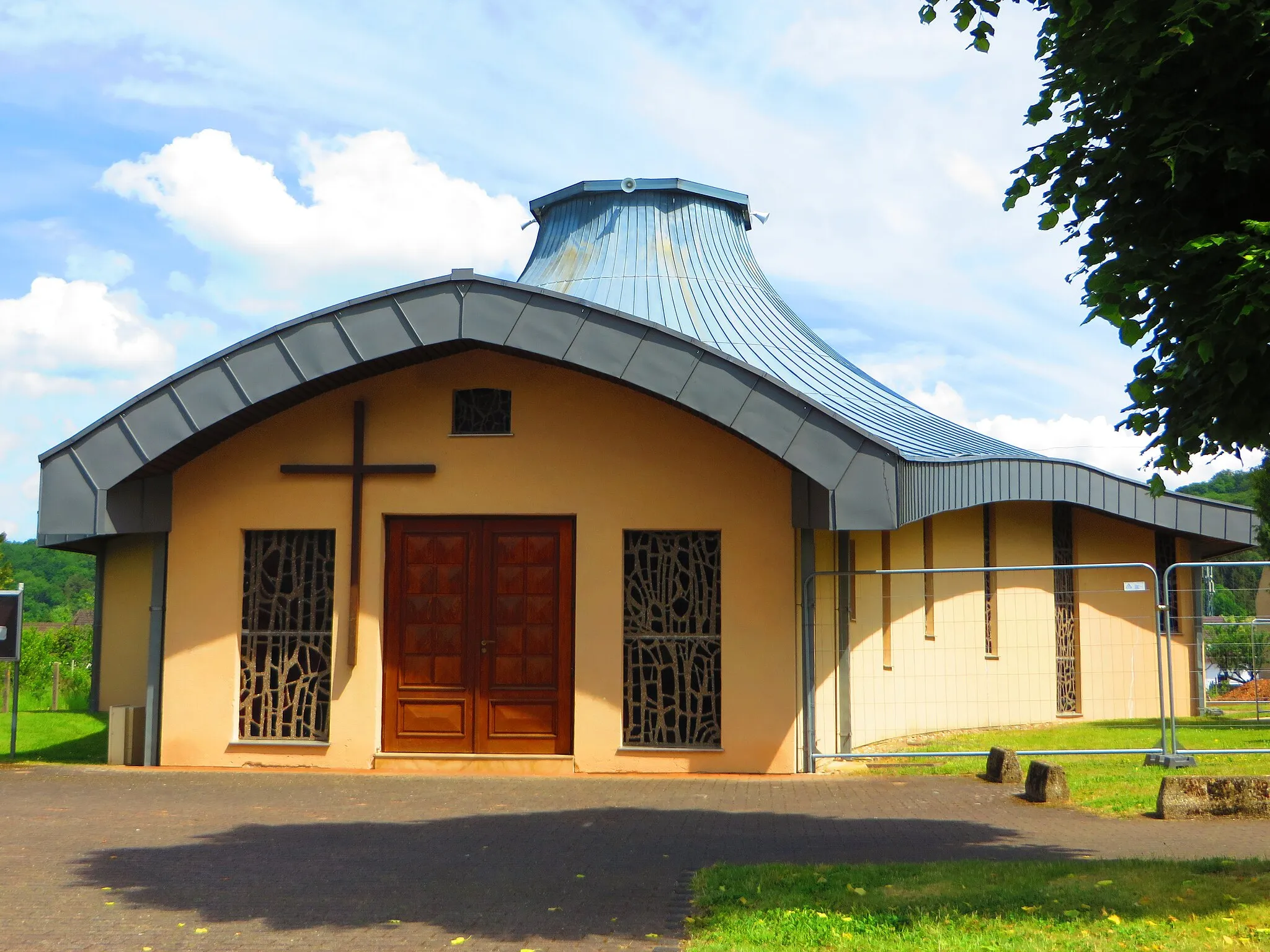 Photo showing: Rosbruck Église Saint-Hubert