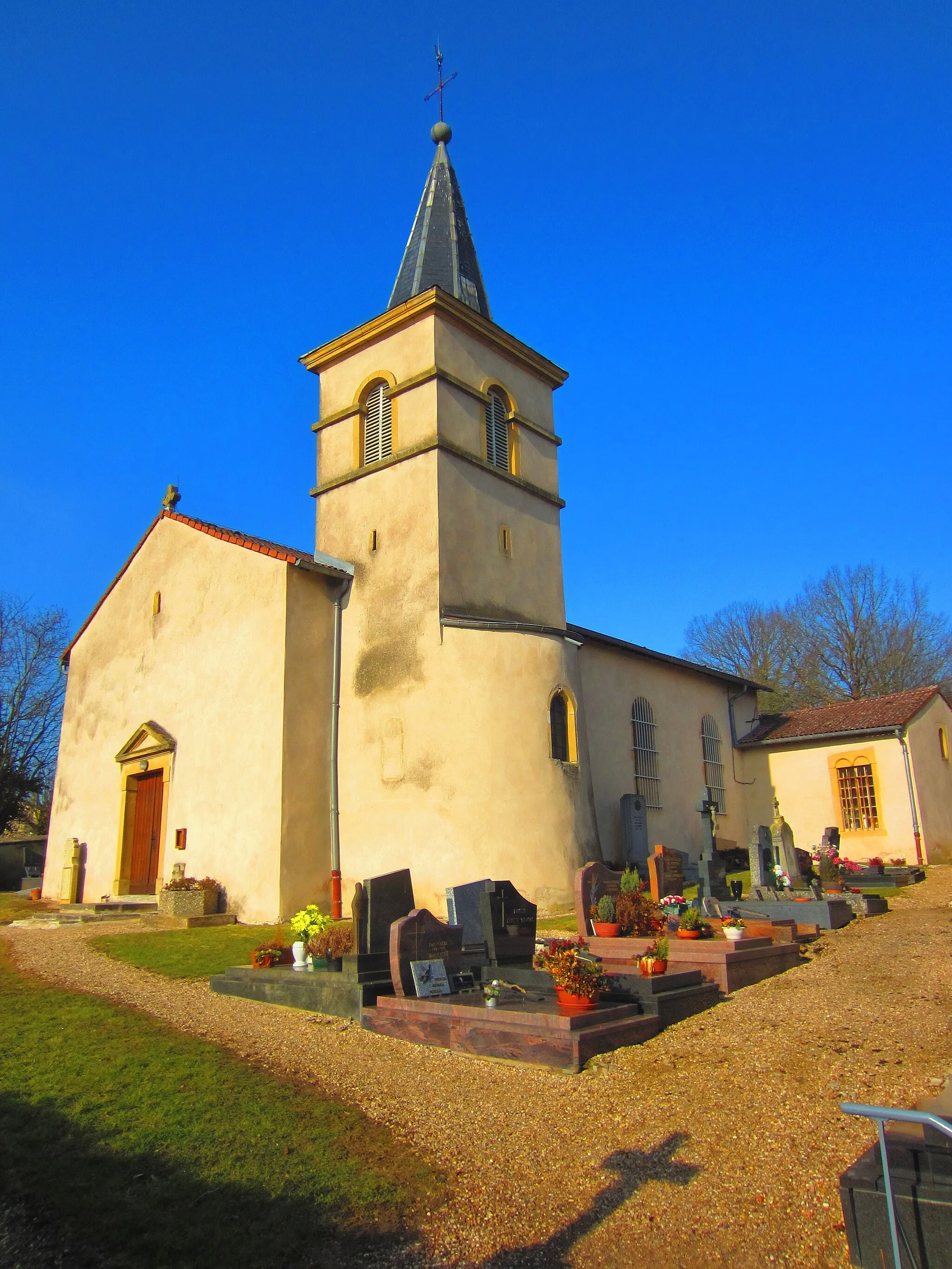 Photo showing: Silly Nied church