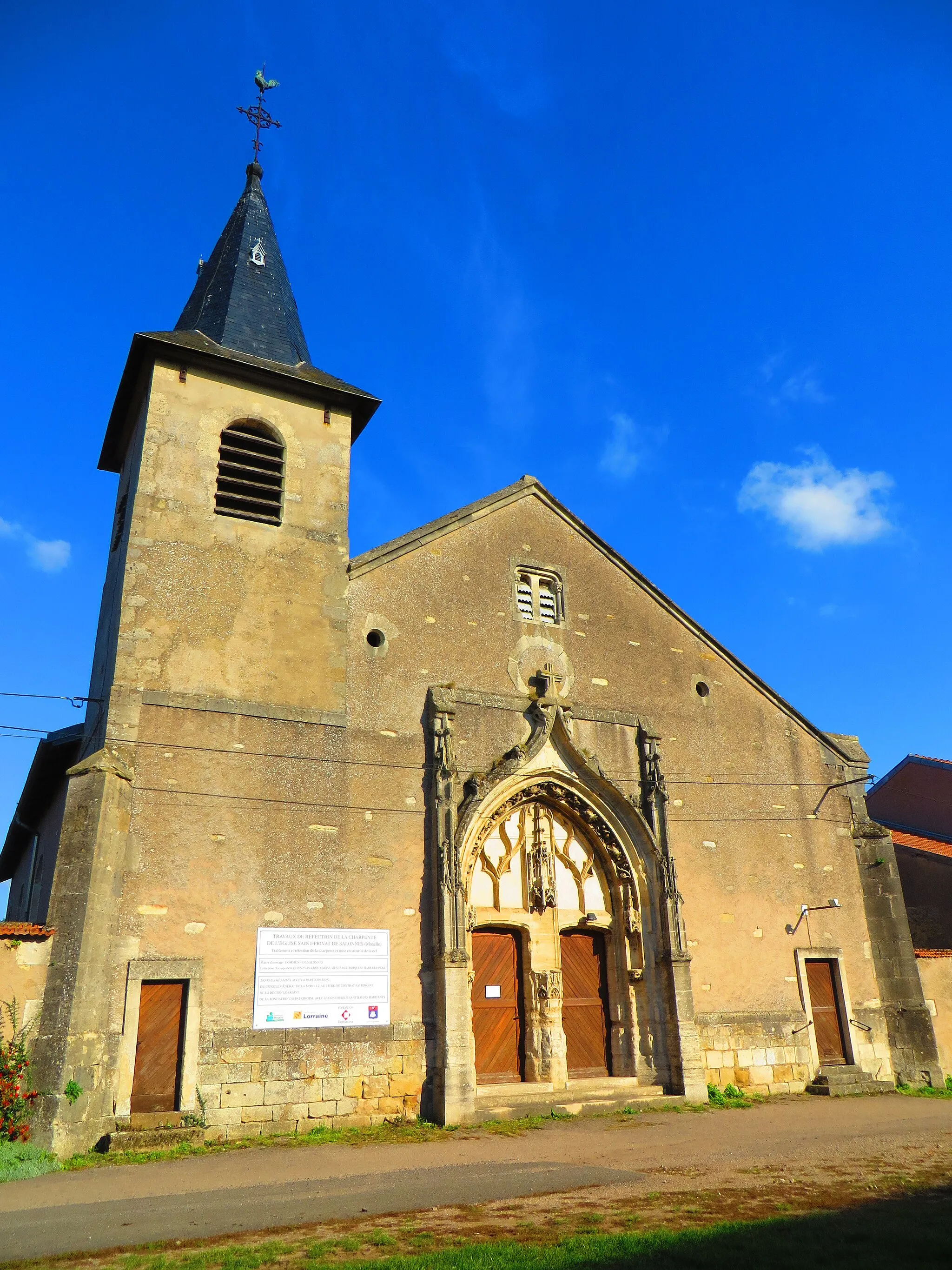 Photo showing: Salonnes l'église Saint-Privat