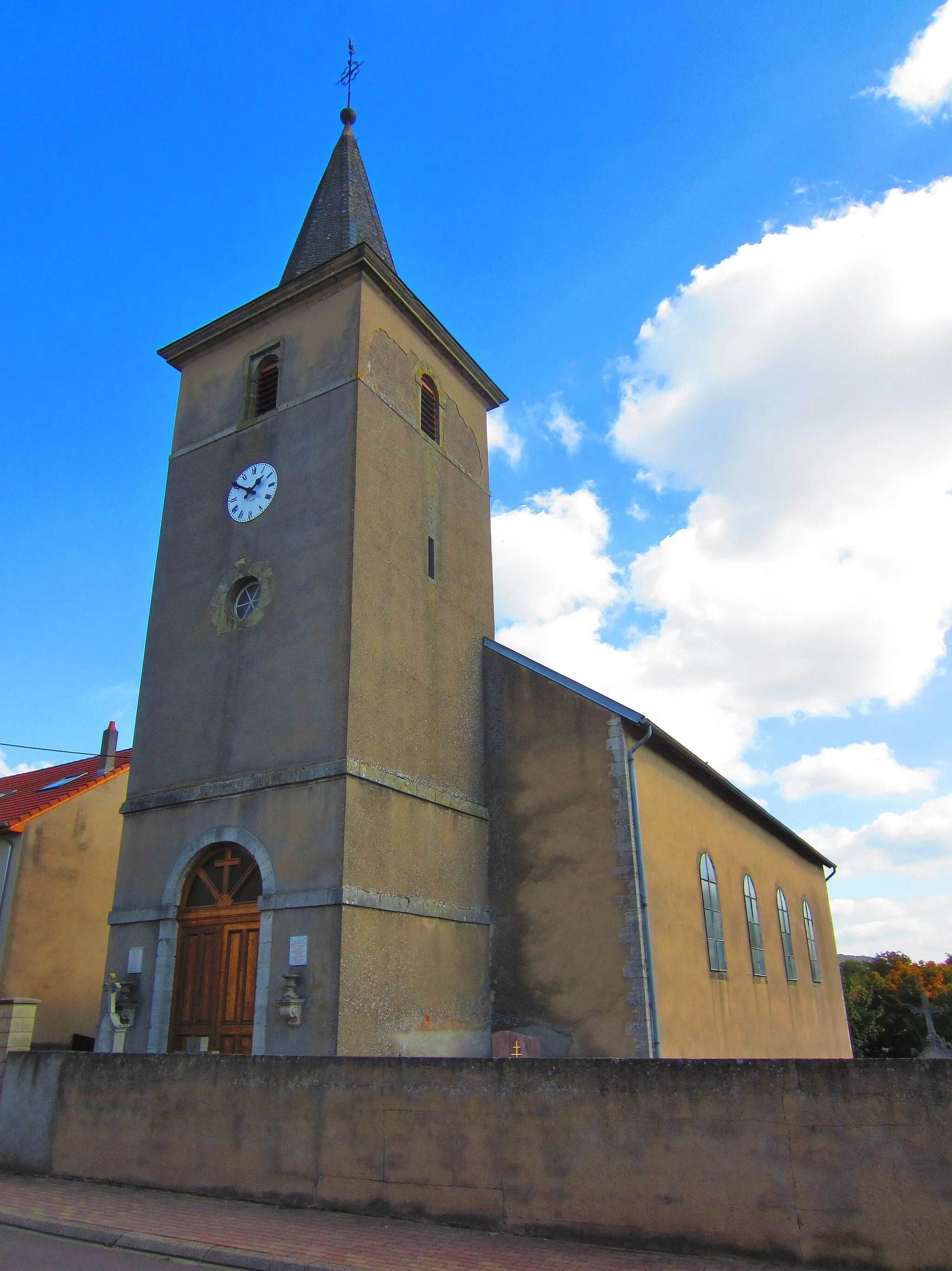 Photo showing: Velving church