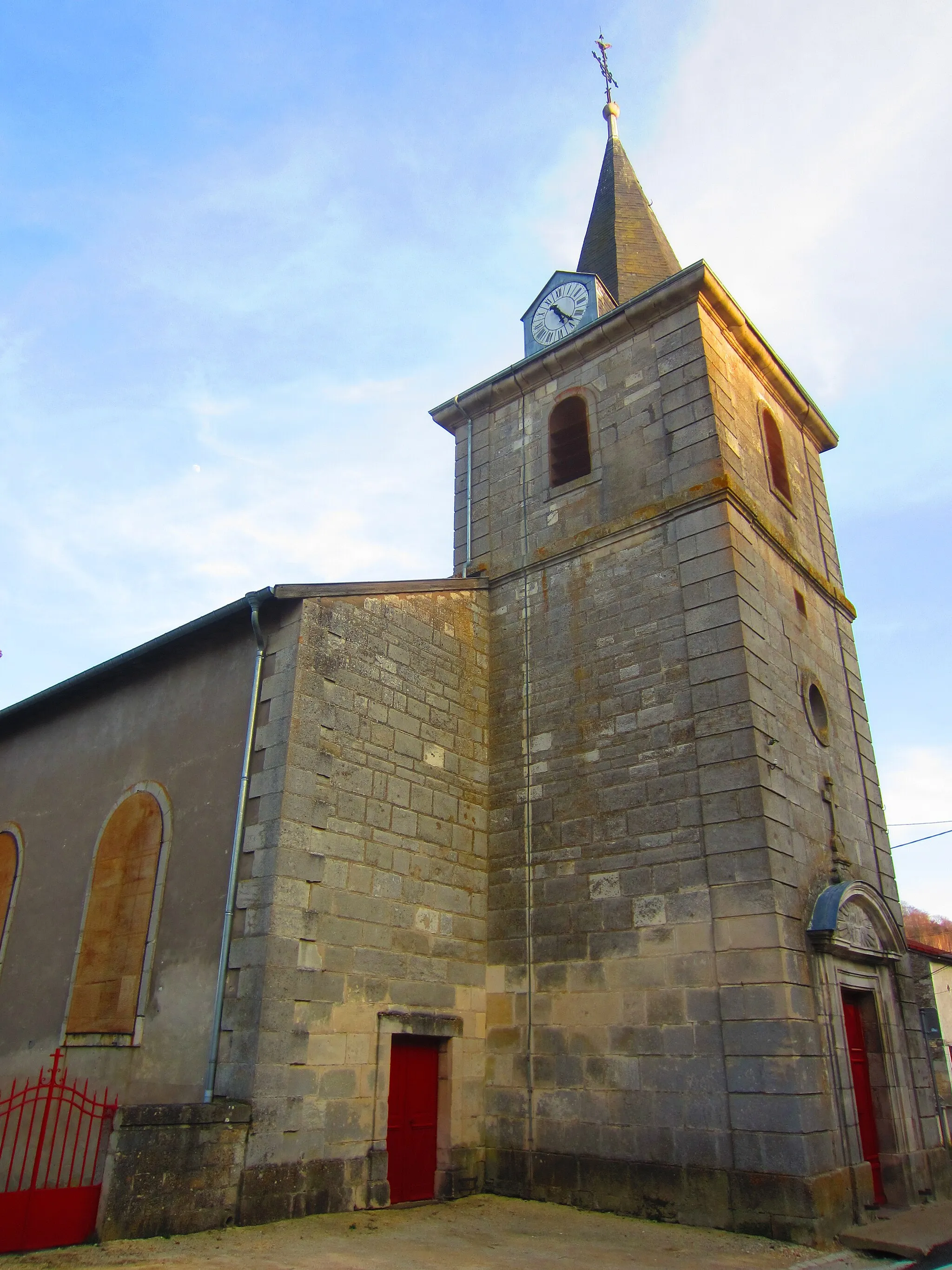 Photo showing: St Maurice Cotes eglise
