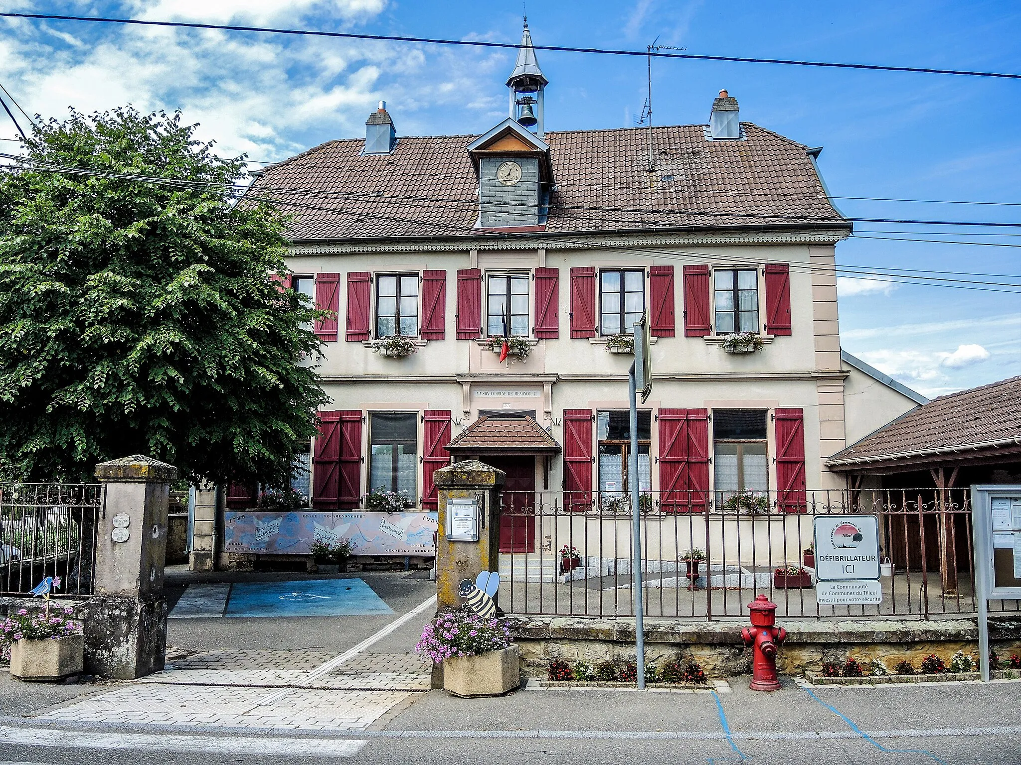 Photo showing: Mairie