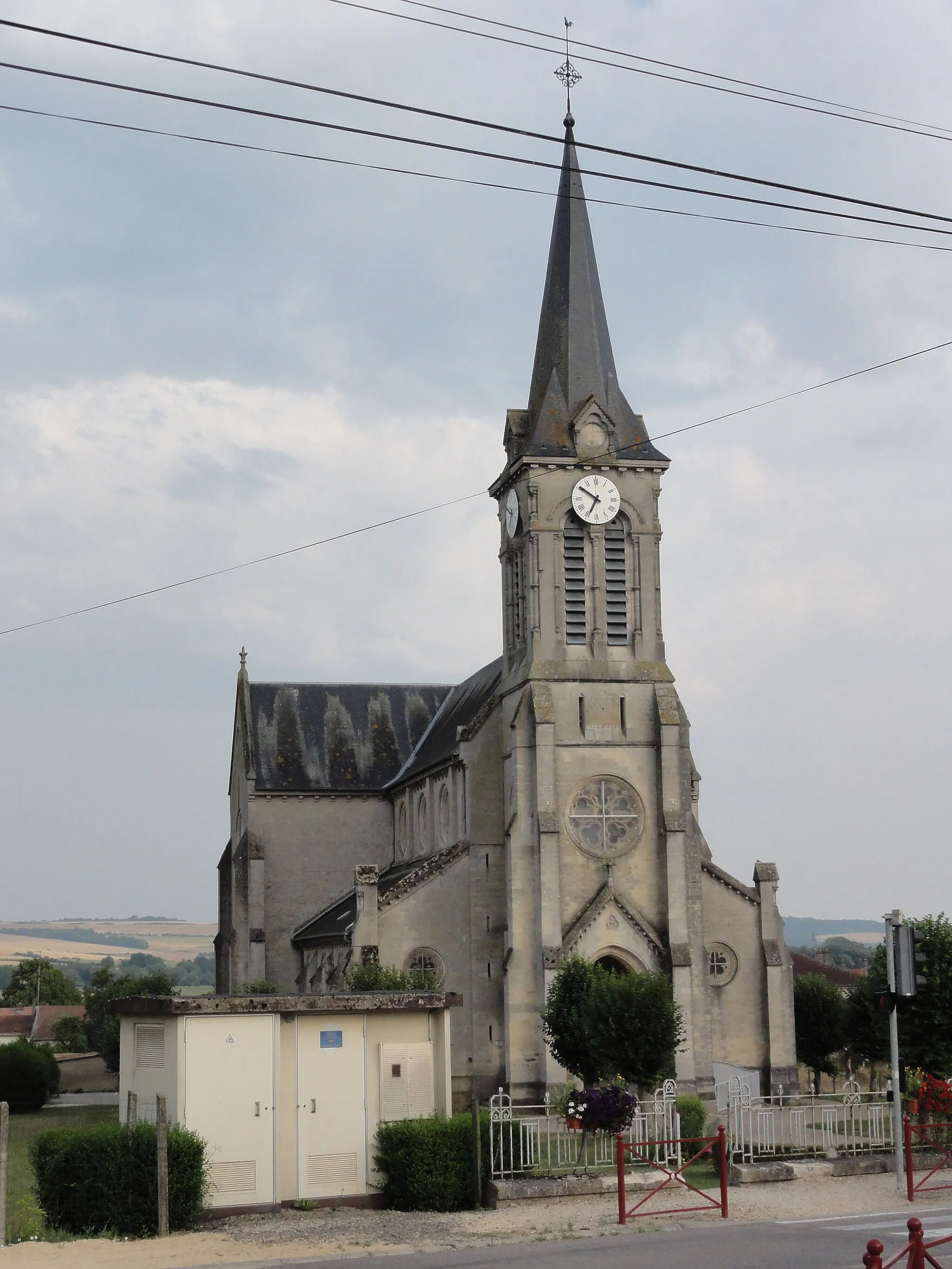 Photo showing: Dugny-sur-Meuse (Meuse) église