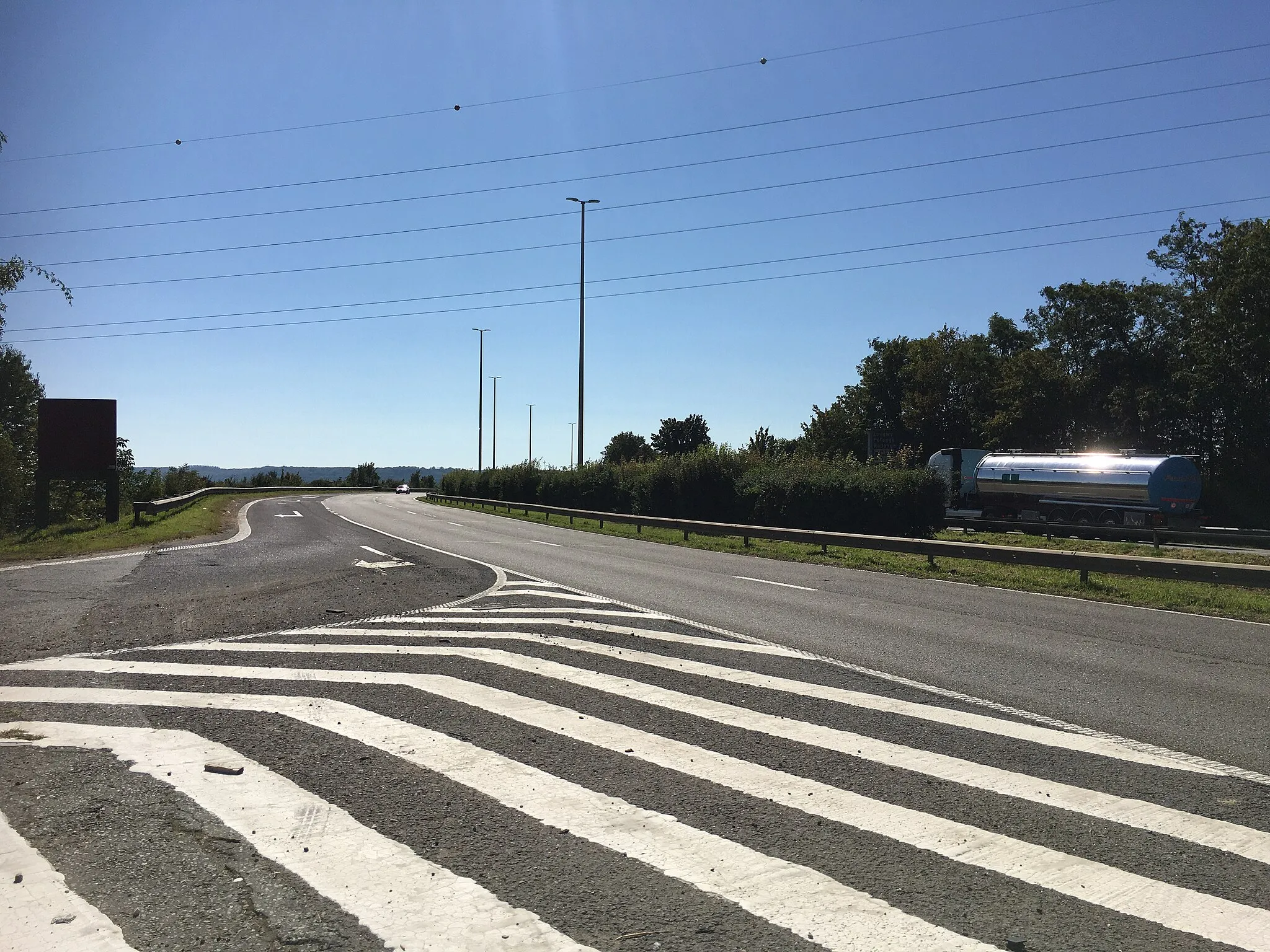 Photo showing: Jonction A28 N81 à hauteur de la rue Beau-Séjour à Longeau