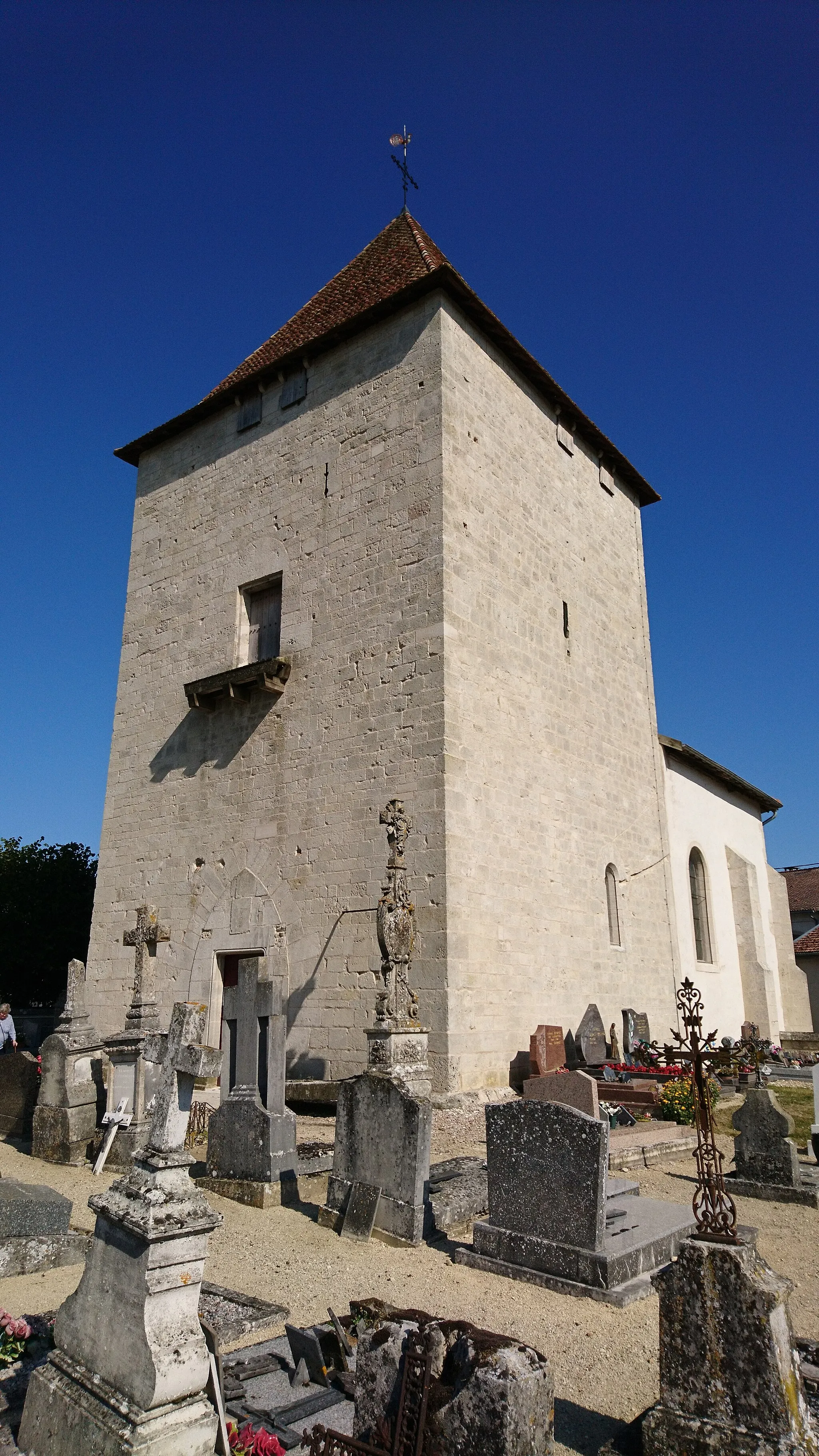 Photo showing: église fortifiée St-Gorgon de Vertuzey sur la commune de Euville (Meuse)
