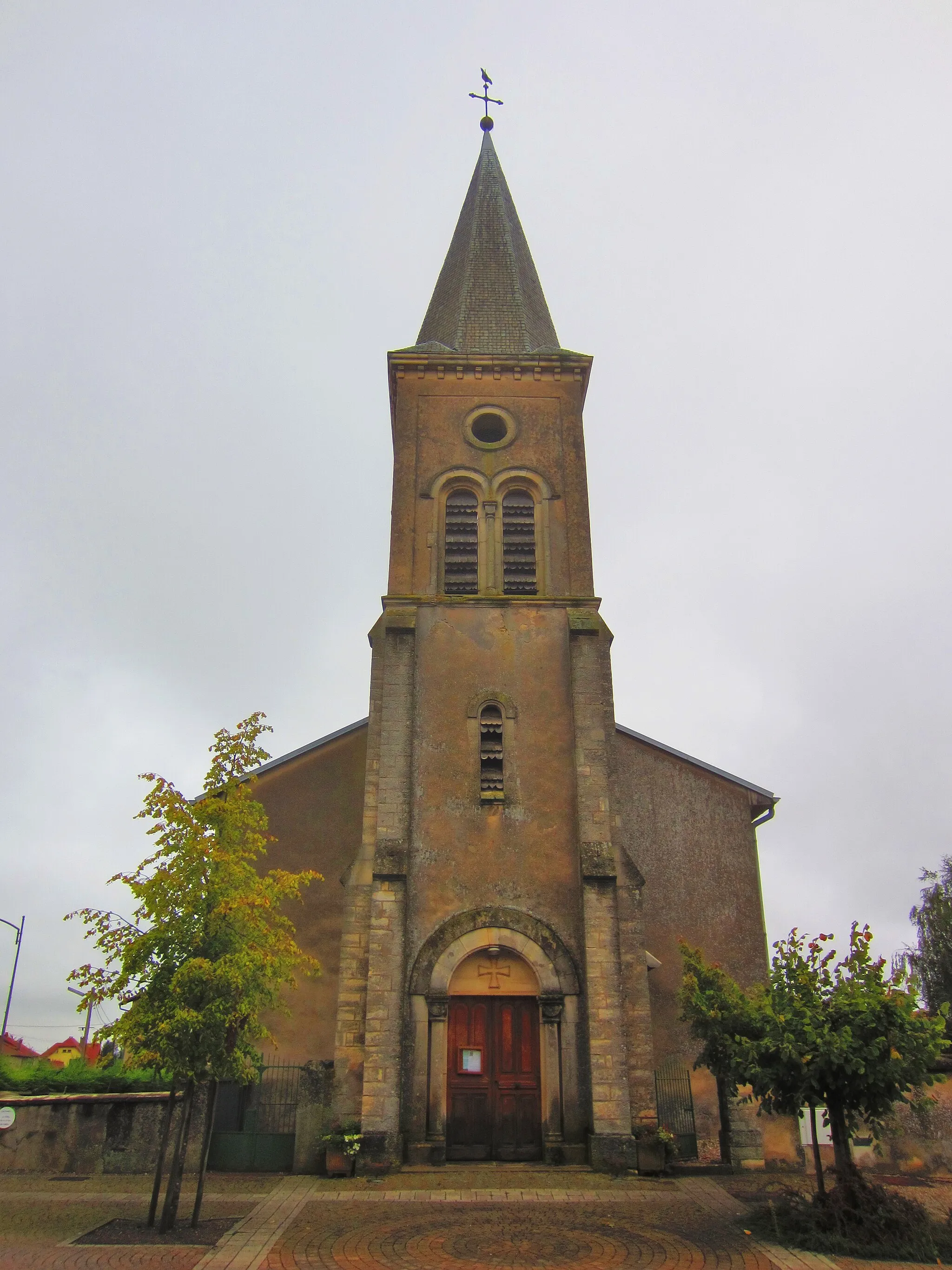 Photo showing: Eglise Coutures