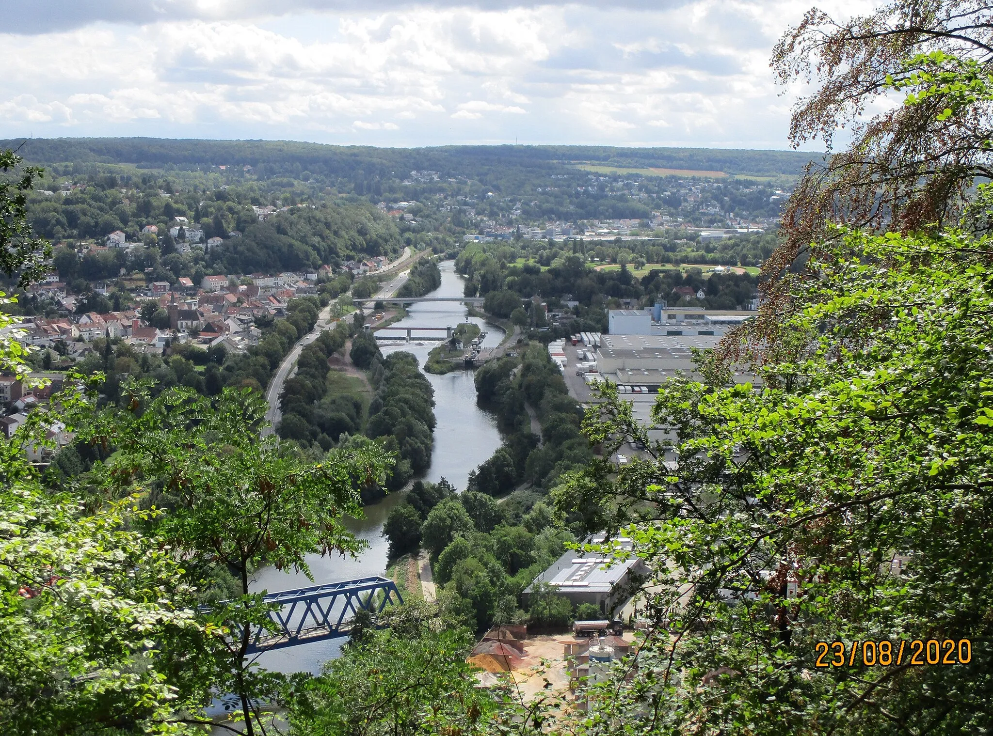 Photo showing: Ausblick vom Sonnenberg auf Güdingen