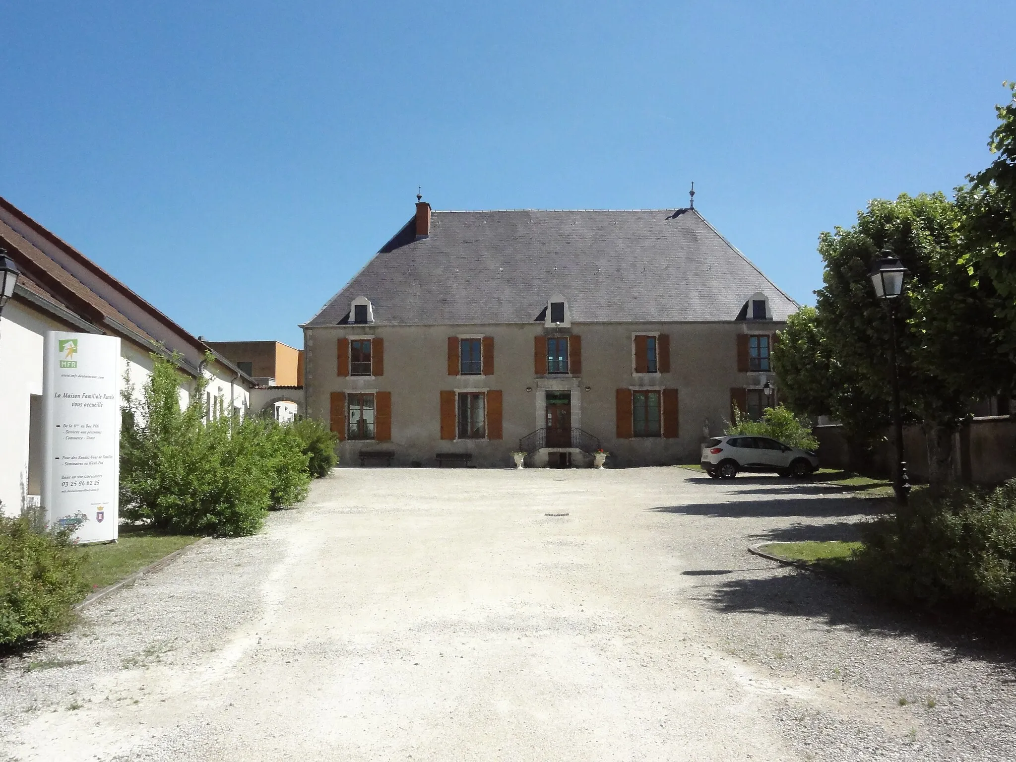 Photo showing: Doulaincourt, château de Montrol, bâtiment principal
