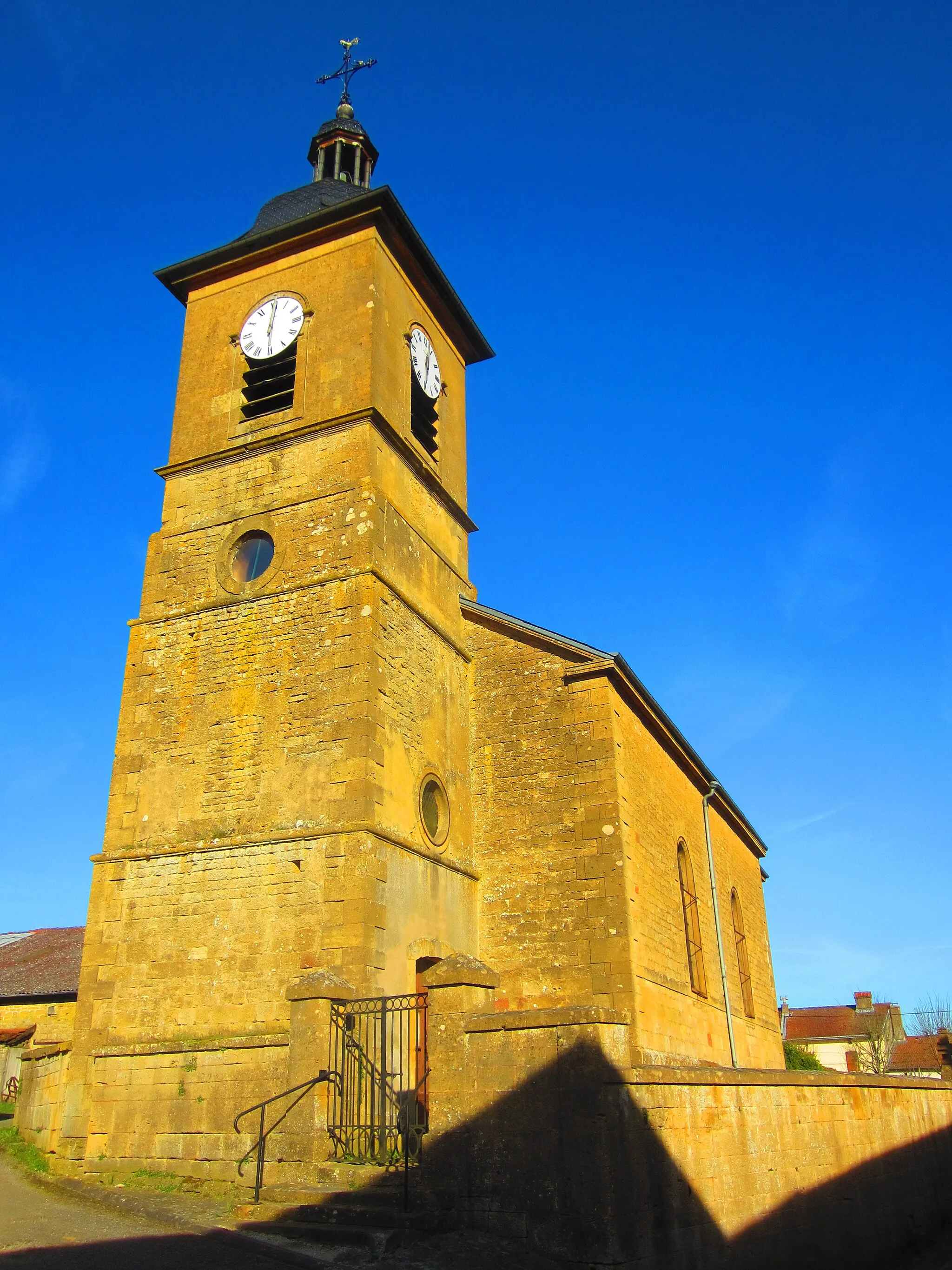 Photo showing: Bazeilles Othain church