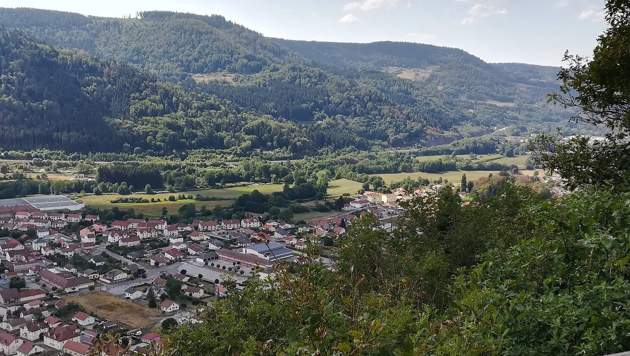 Photo showing: Village de Rupt sur Moselle depuis croix de parrier.