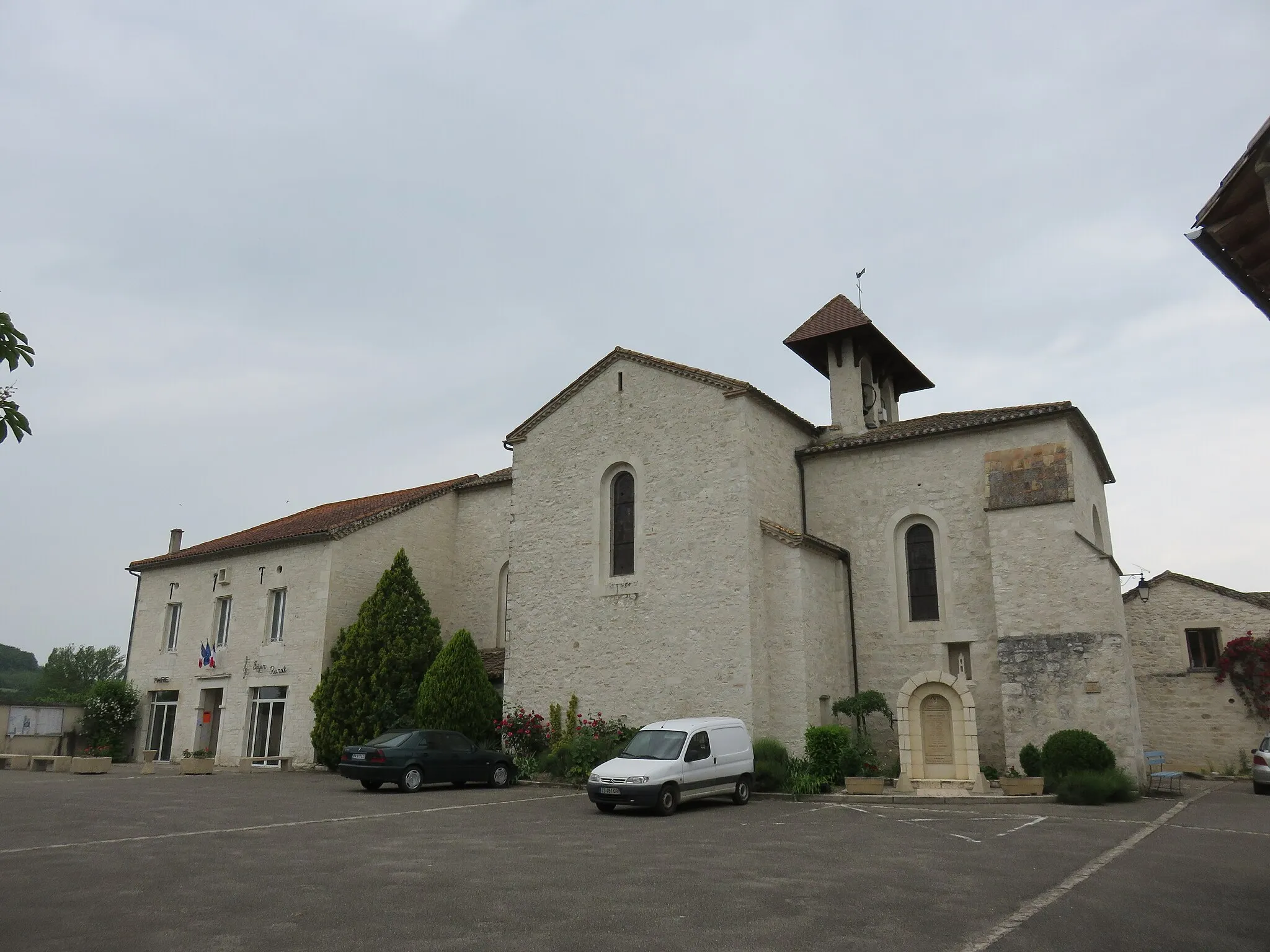 Photo showing: Église Saint-Denis de Saint-Daunès (Lot, France).