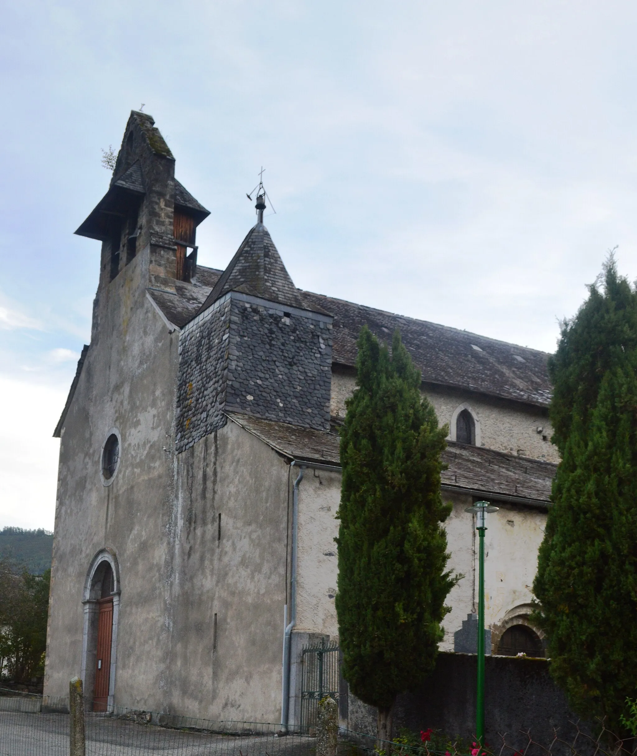 Photo showing: The Parish Church of Saint Peter.