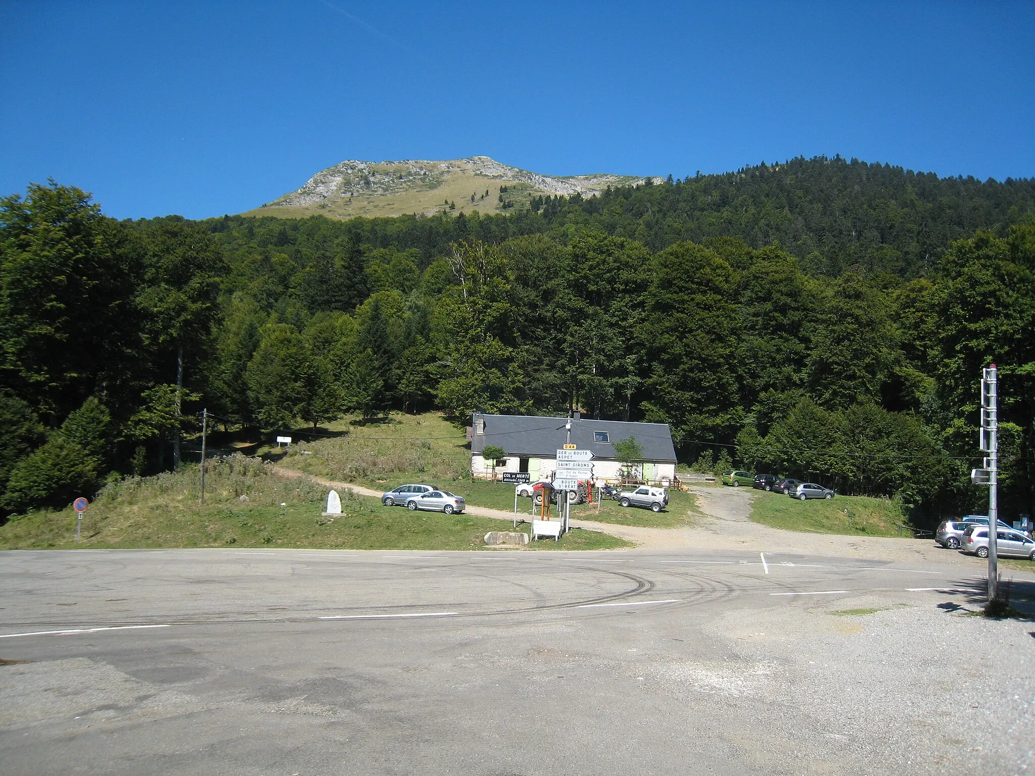 Photo showing: The summit of the Col de Mente