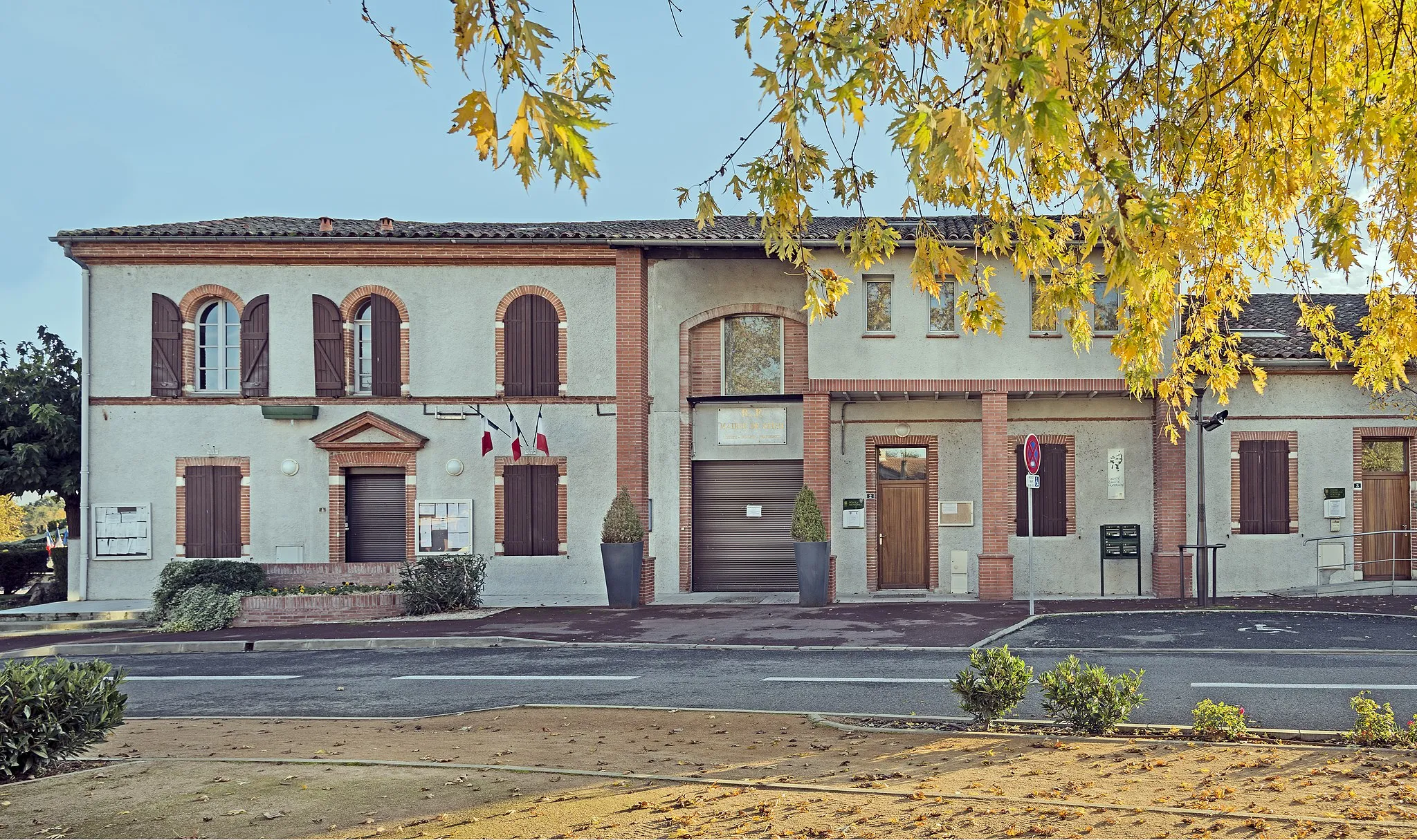 Photo showing: Town hall of Seilh, Haute-Garonne France.