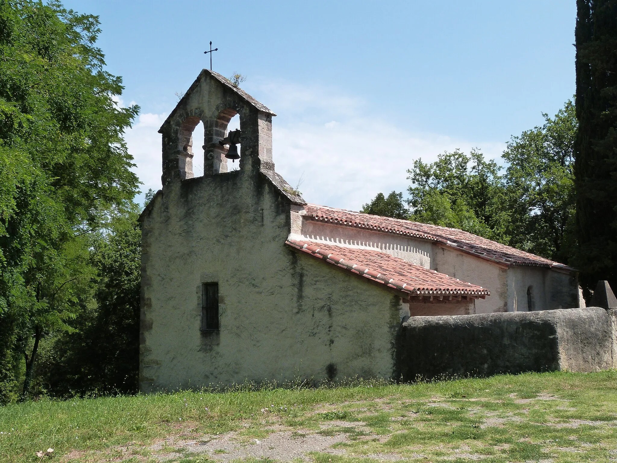 Photo showing: L'église Notre-Dame-de-la-Nativité vue depuis le sud-ouest (Montrosier, Tarn)