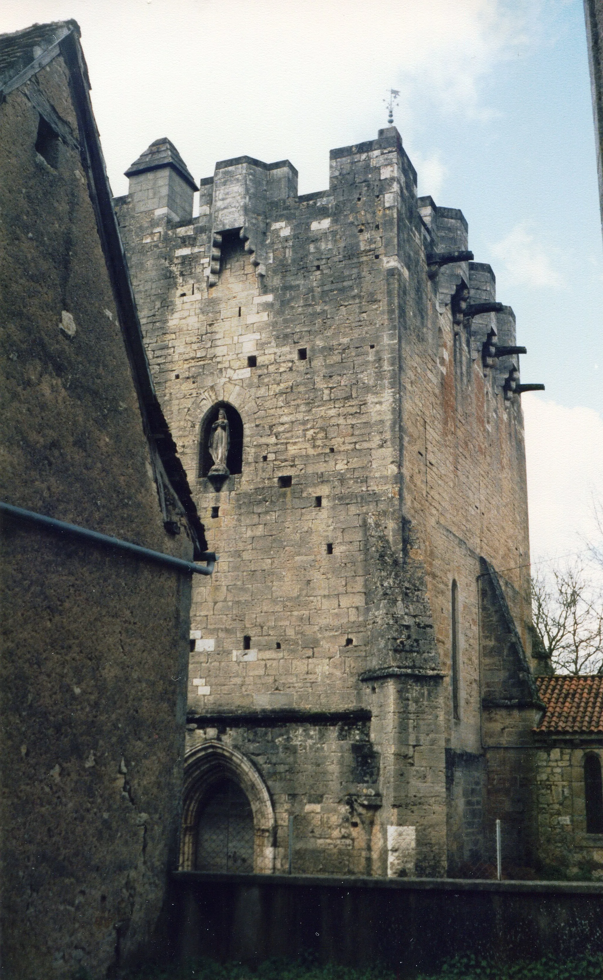 Photo showing: Église Saint-Martial de Rudelle, Photo taken in 1985