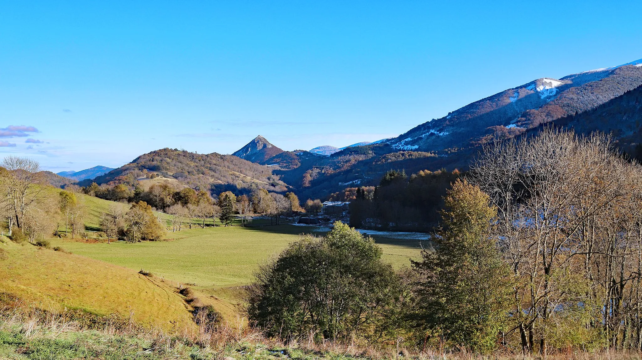 Photo showing: Montségur vu du Col de la Lauze