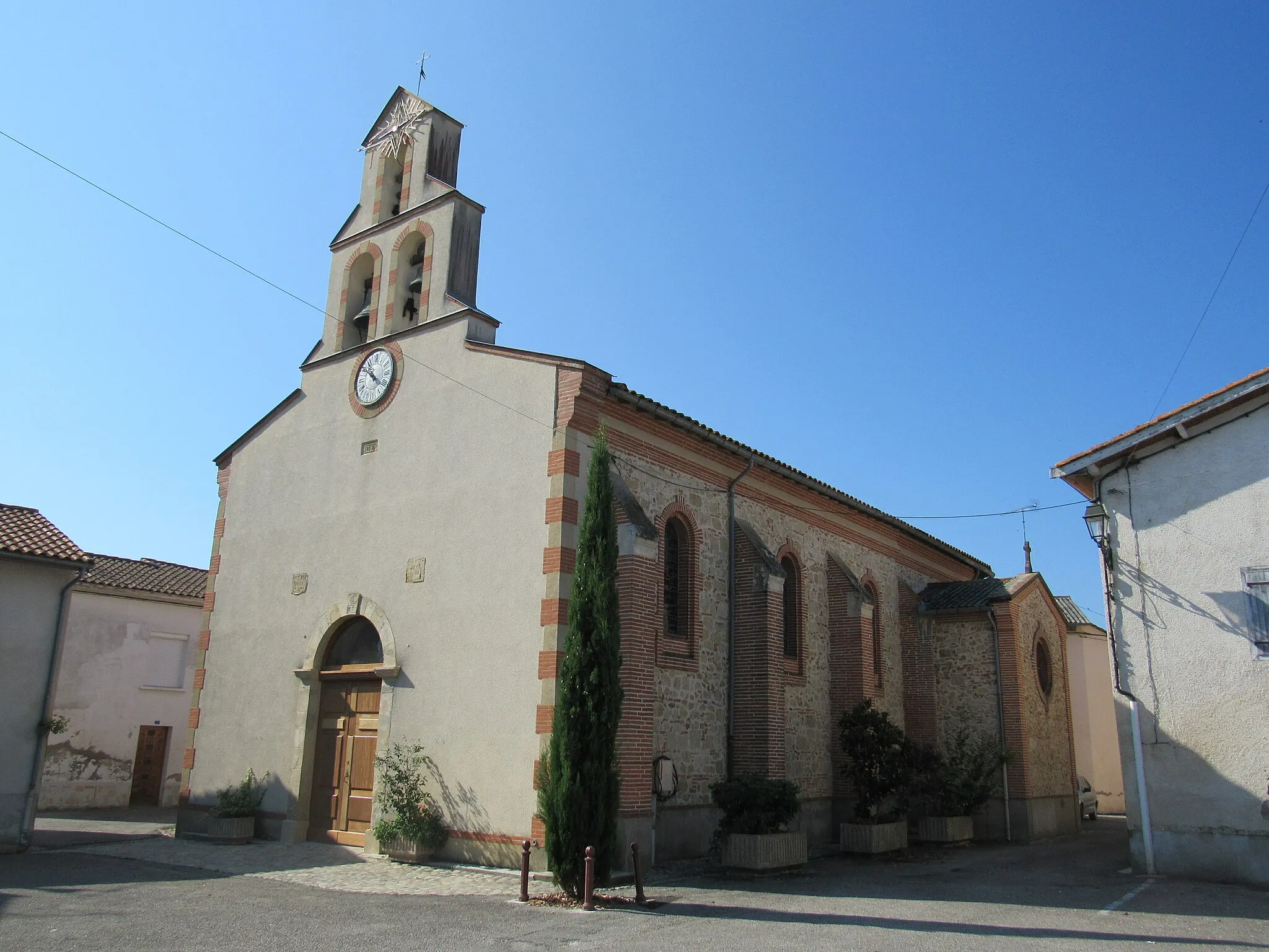 Photo showing: église de la Nativité de la Sainte Vierge