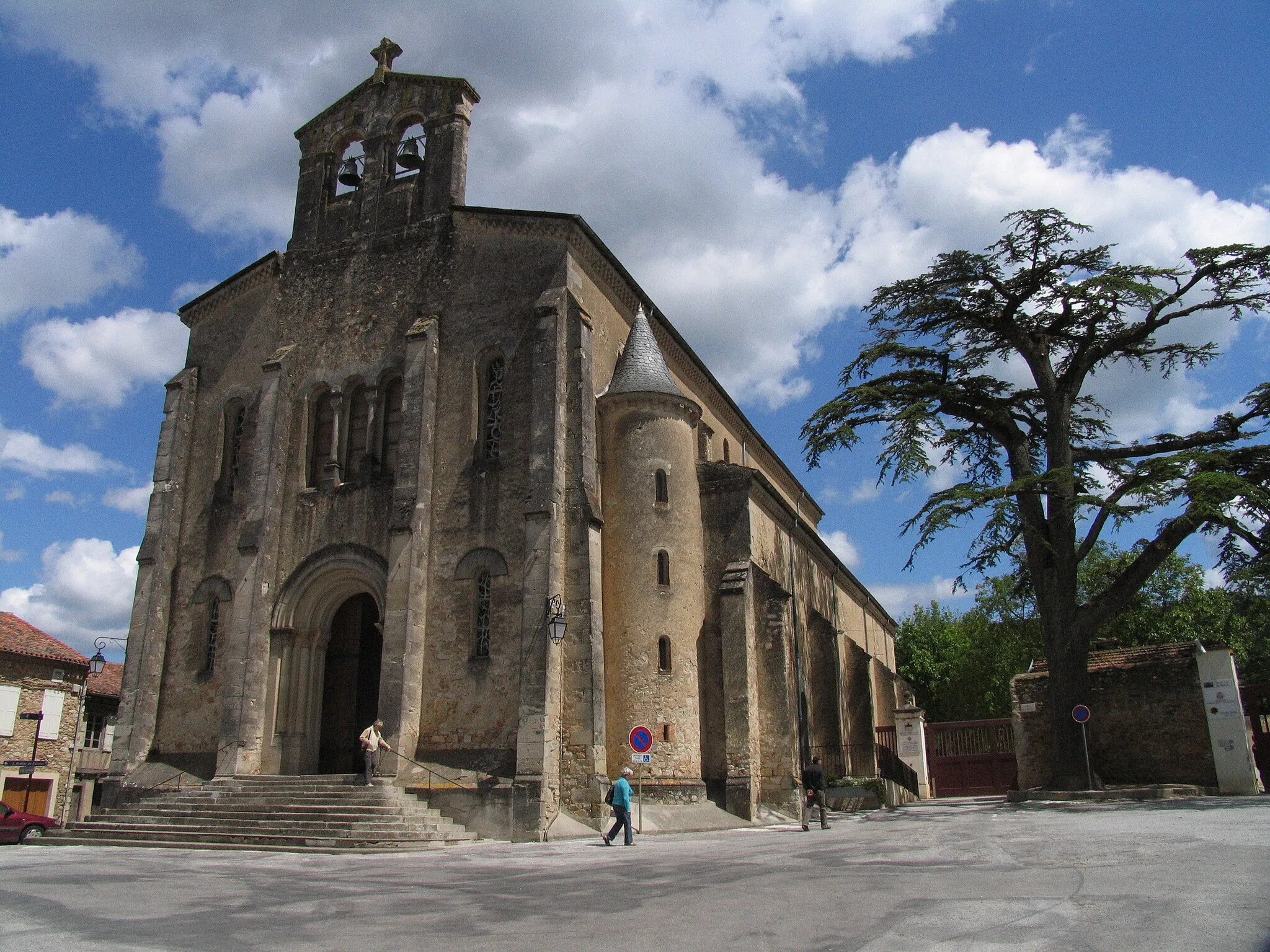 Photo showing: This building is indexed in the base Mérimée, a database of architectural heritage maintained by the French Ministry of Culture, under the reference PA00095647 .