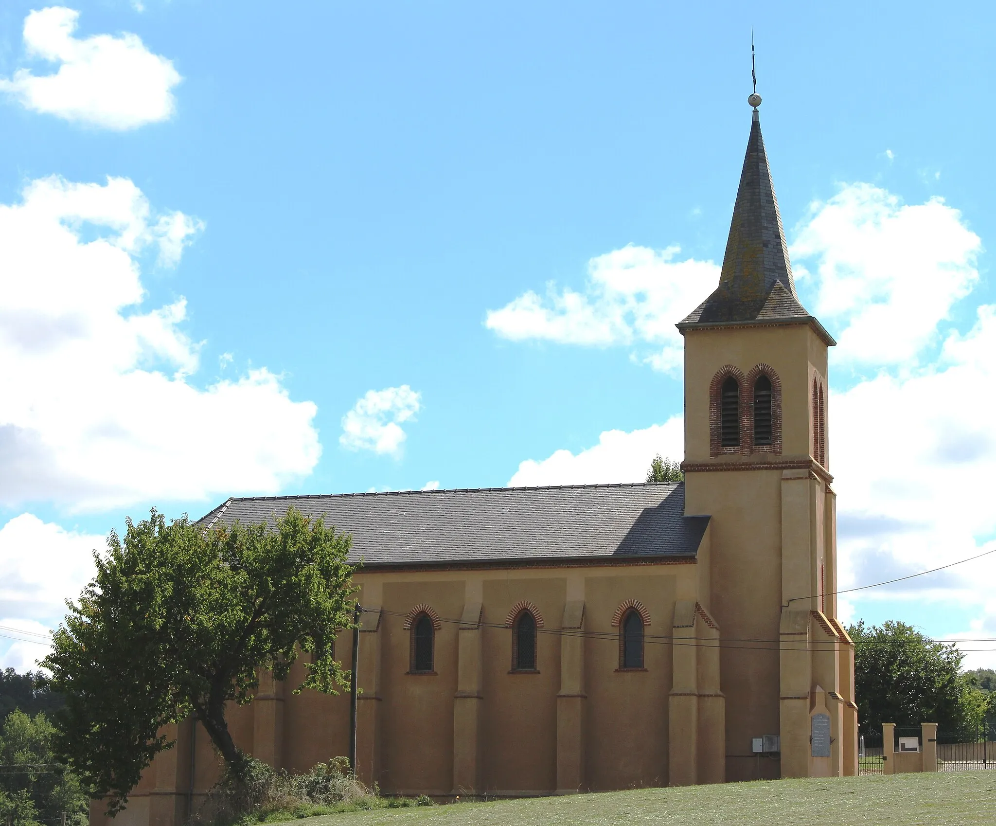 Photo showing: Église Saint-Michel de Fréchède (Hautes-Pyrénées)