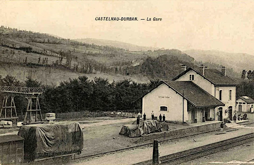 Photo showing: Castelnau-Durban (Ariège): The train station.