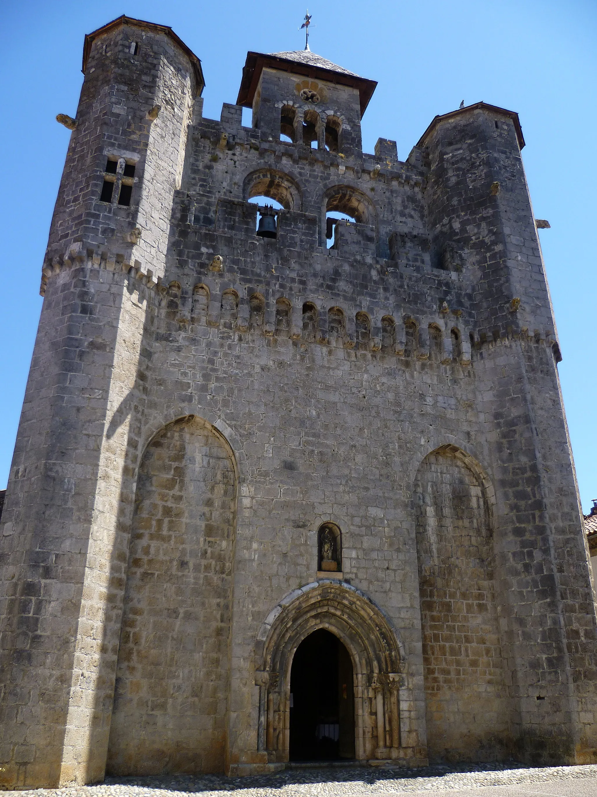 Photo showing: Montjoie-en-Couserans (Ariège, France) : L'église Notre-Dame-de-l'Assomption.