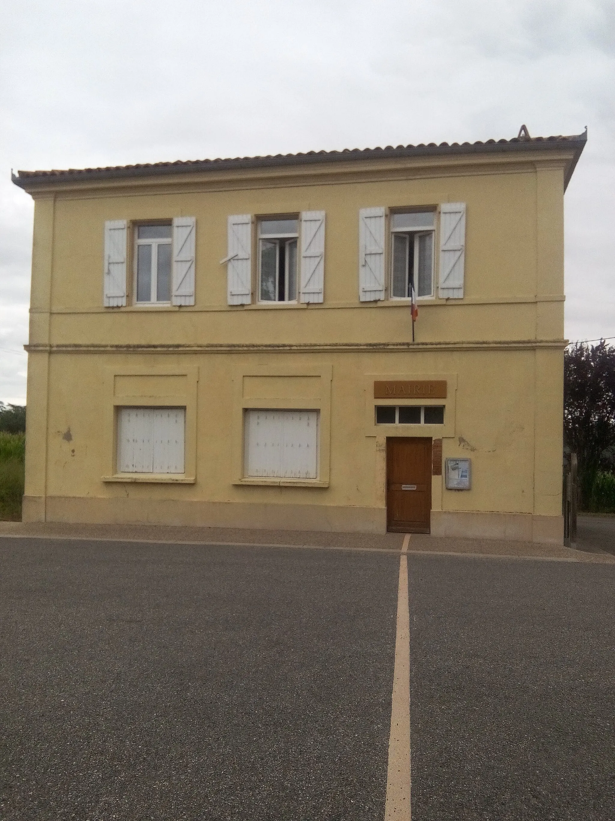 Photo showing: Mairie de Fornex (Ariège, France)