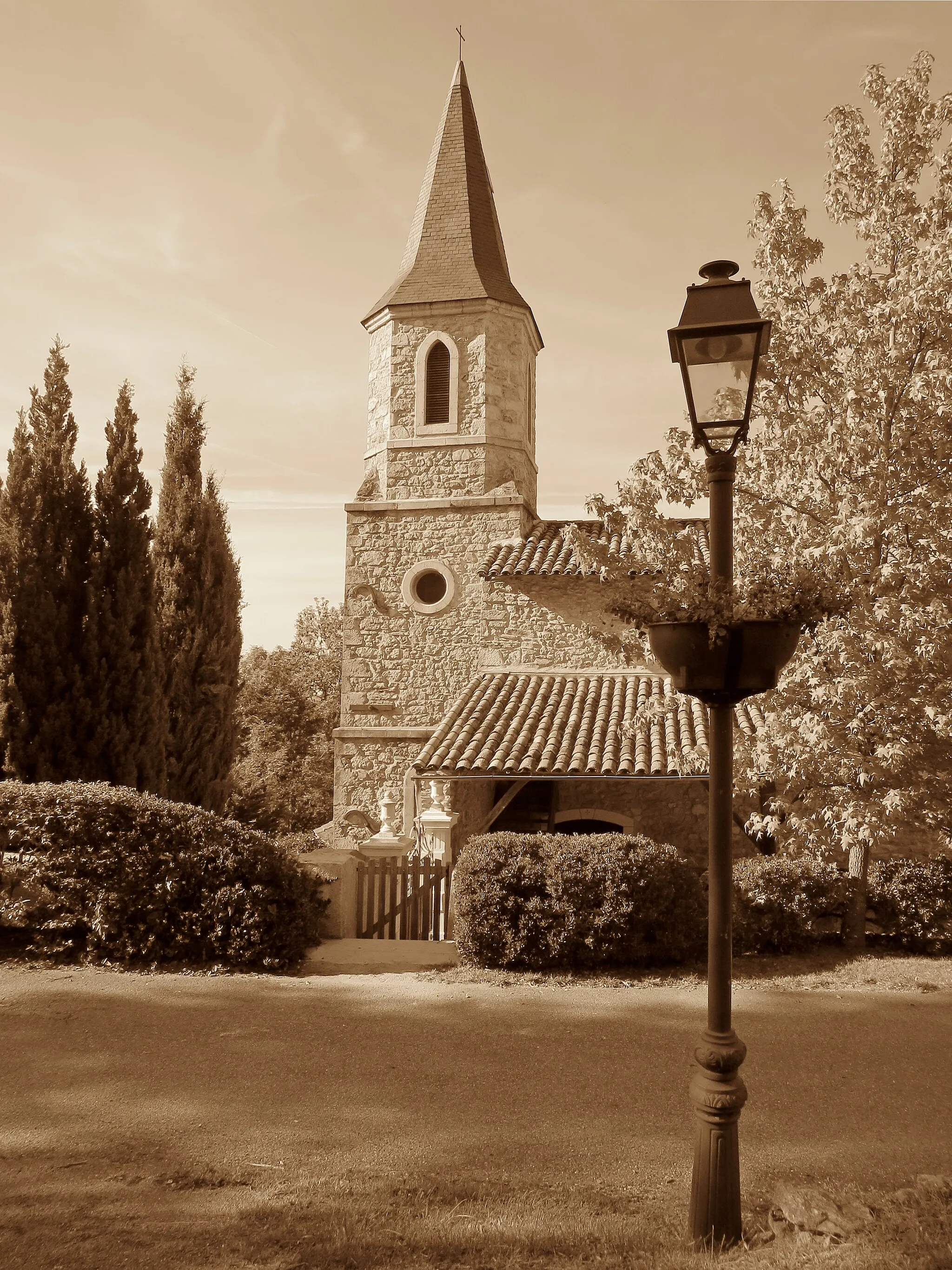 Photo showing: Contrazy (Ariège, Midi-Pyrénées, France) - L'église.