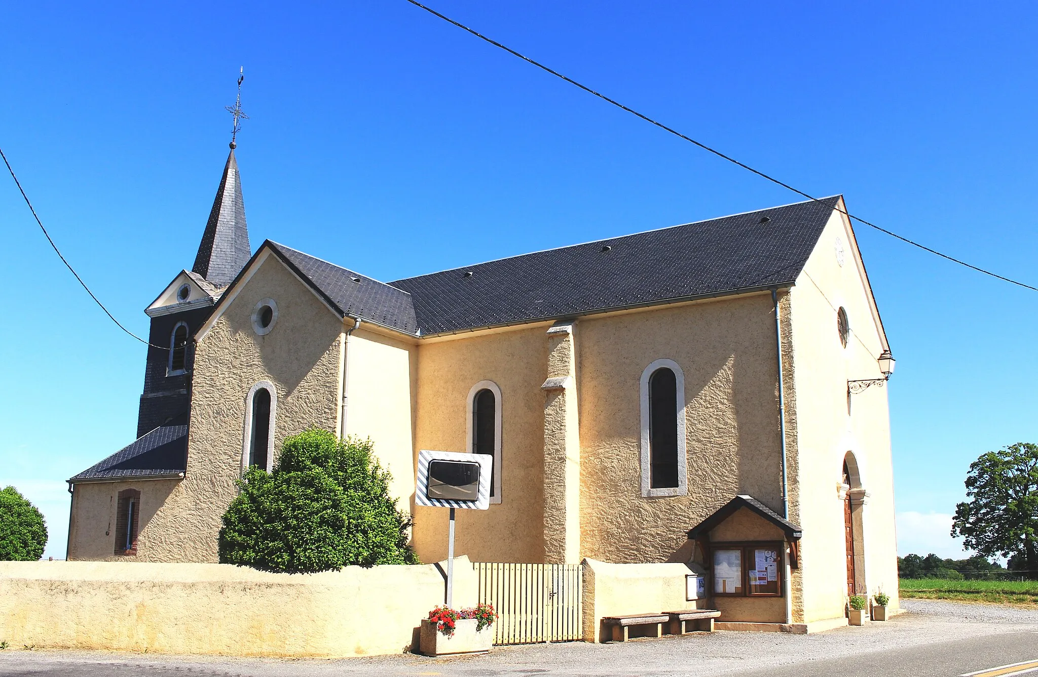 Photo showing: Église de la Nativité-de-la-Sainte-Vierge de Houeydets (Hautes-Pyrénées)