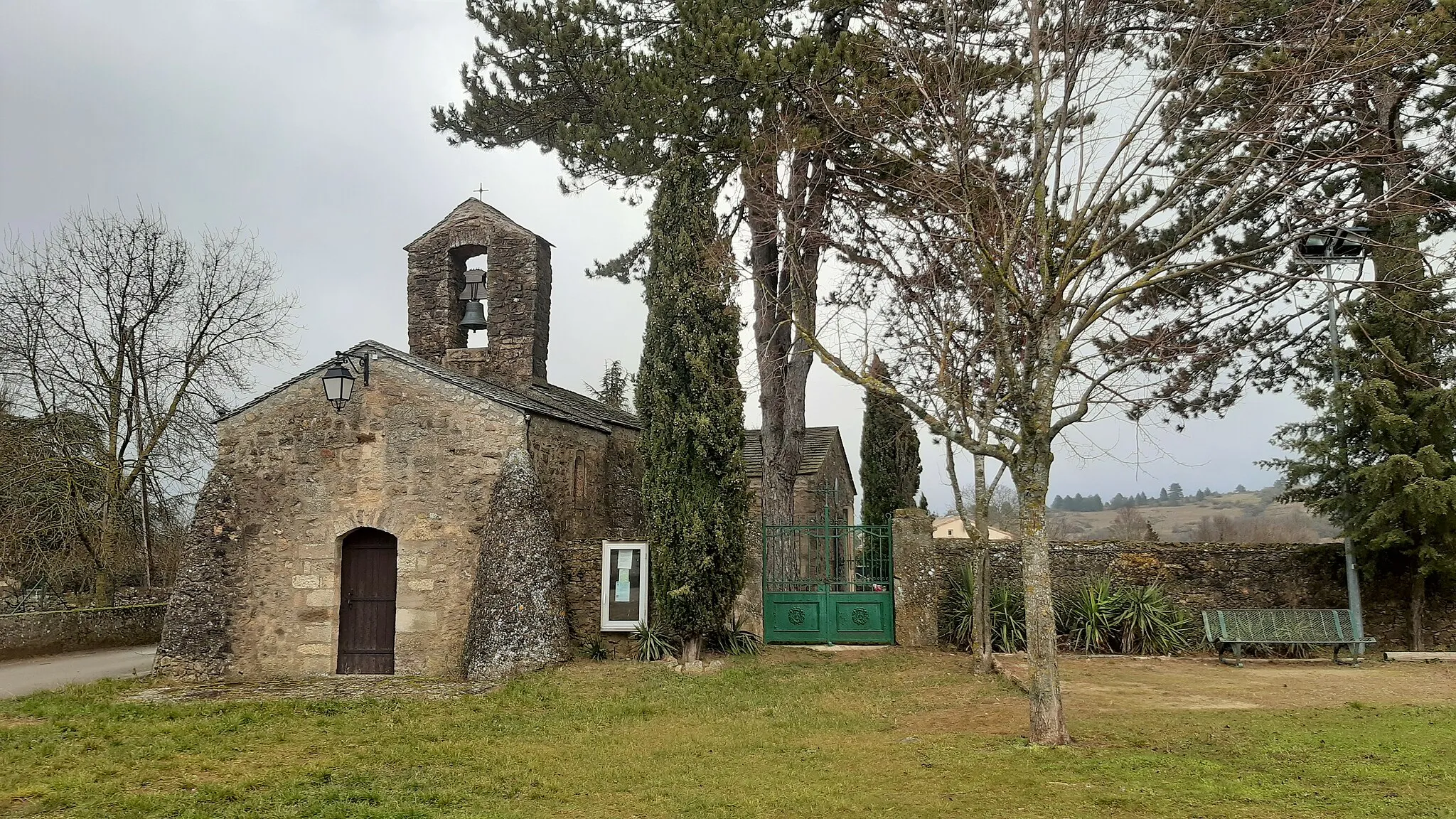 Photo showing: Chapelle Santi Pietri - Saint Pierre de la Fage - Hérault - France