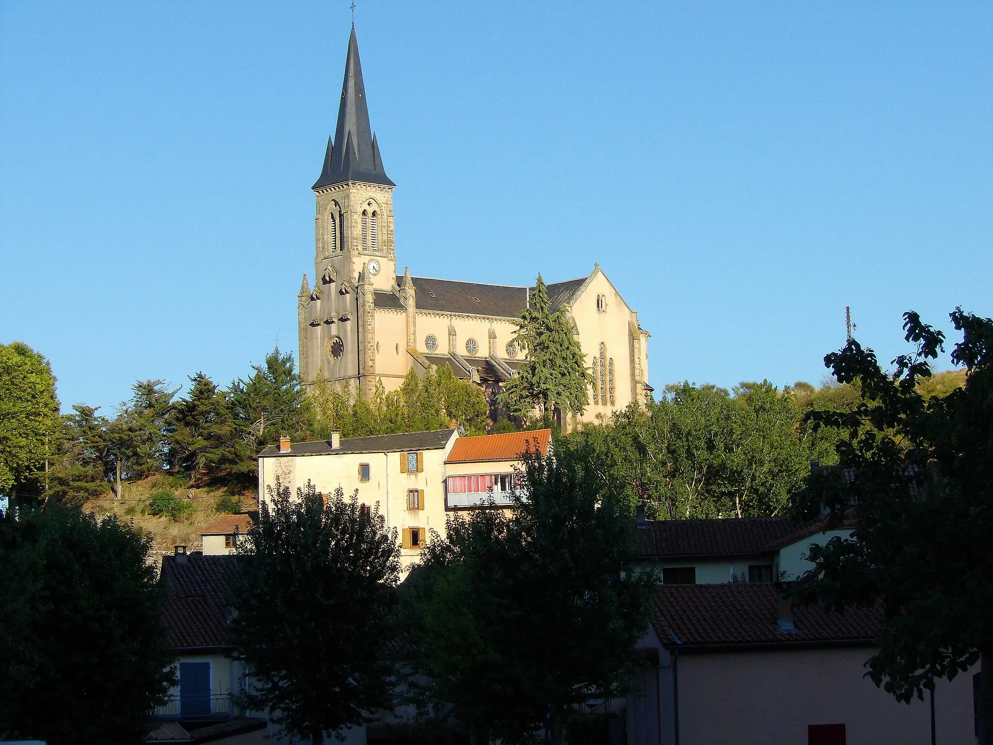 Photo showing: Église Saint-Michel de Camarès, dans l'Aveyron