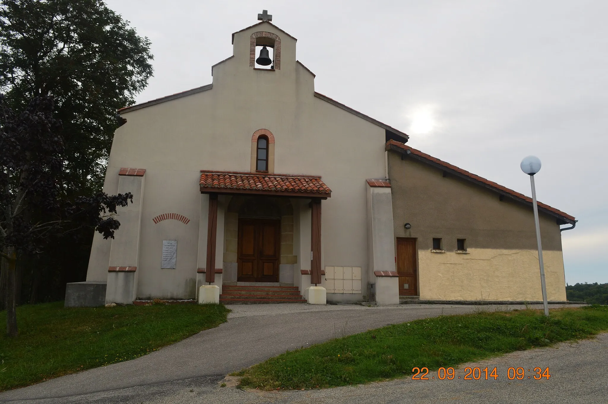 Photo showing: Artix Church