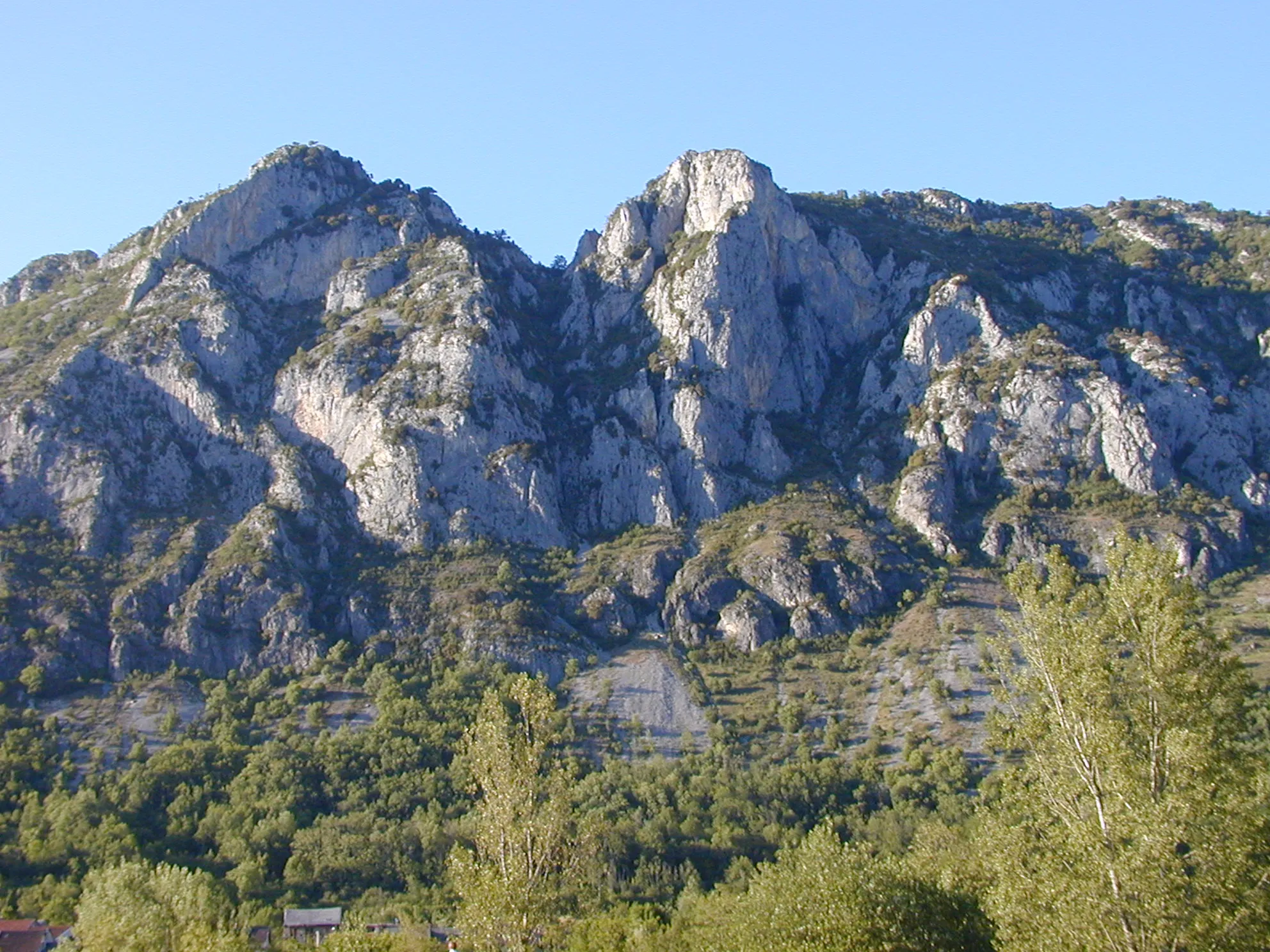 Photo showing: Midi-Pyrénées, Ariège, Surba : le Sédour.