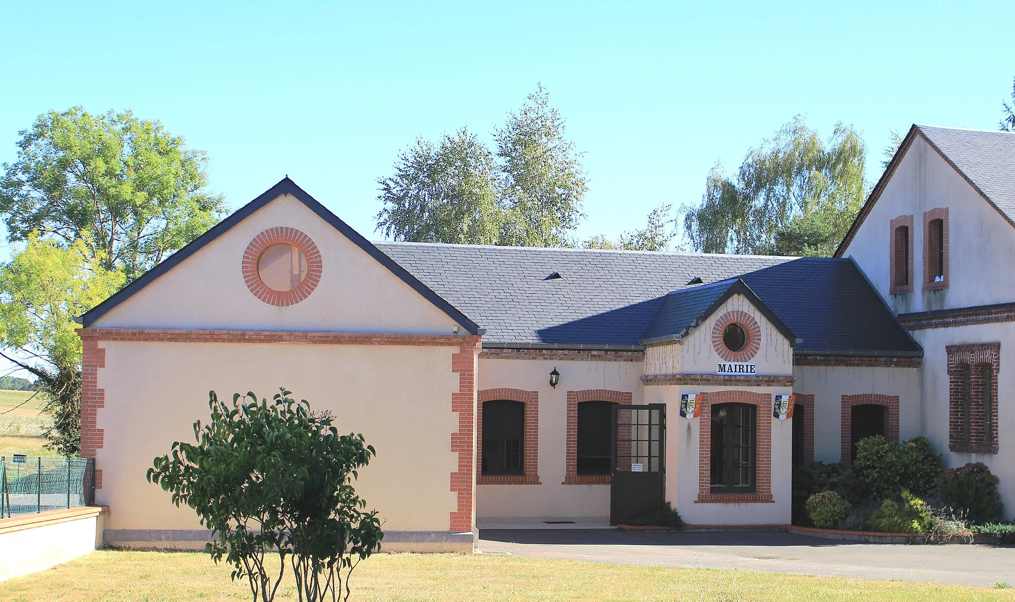 Photo showing: Mairie d'Uglas (Hautes-Pyrénées)