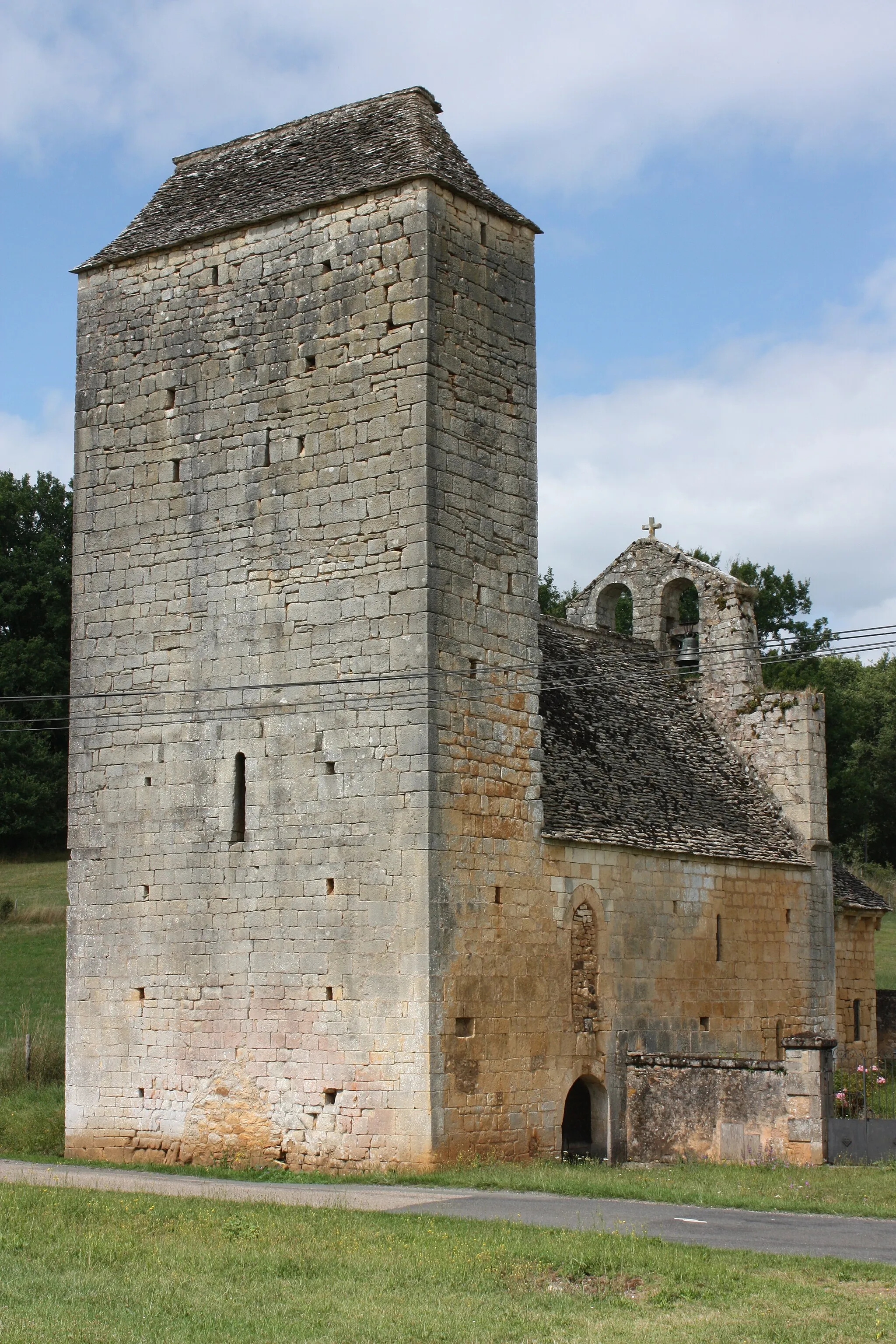 Photo showing: Aigueparse - Eglise Notre-Dame-de-la-Nativité