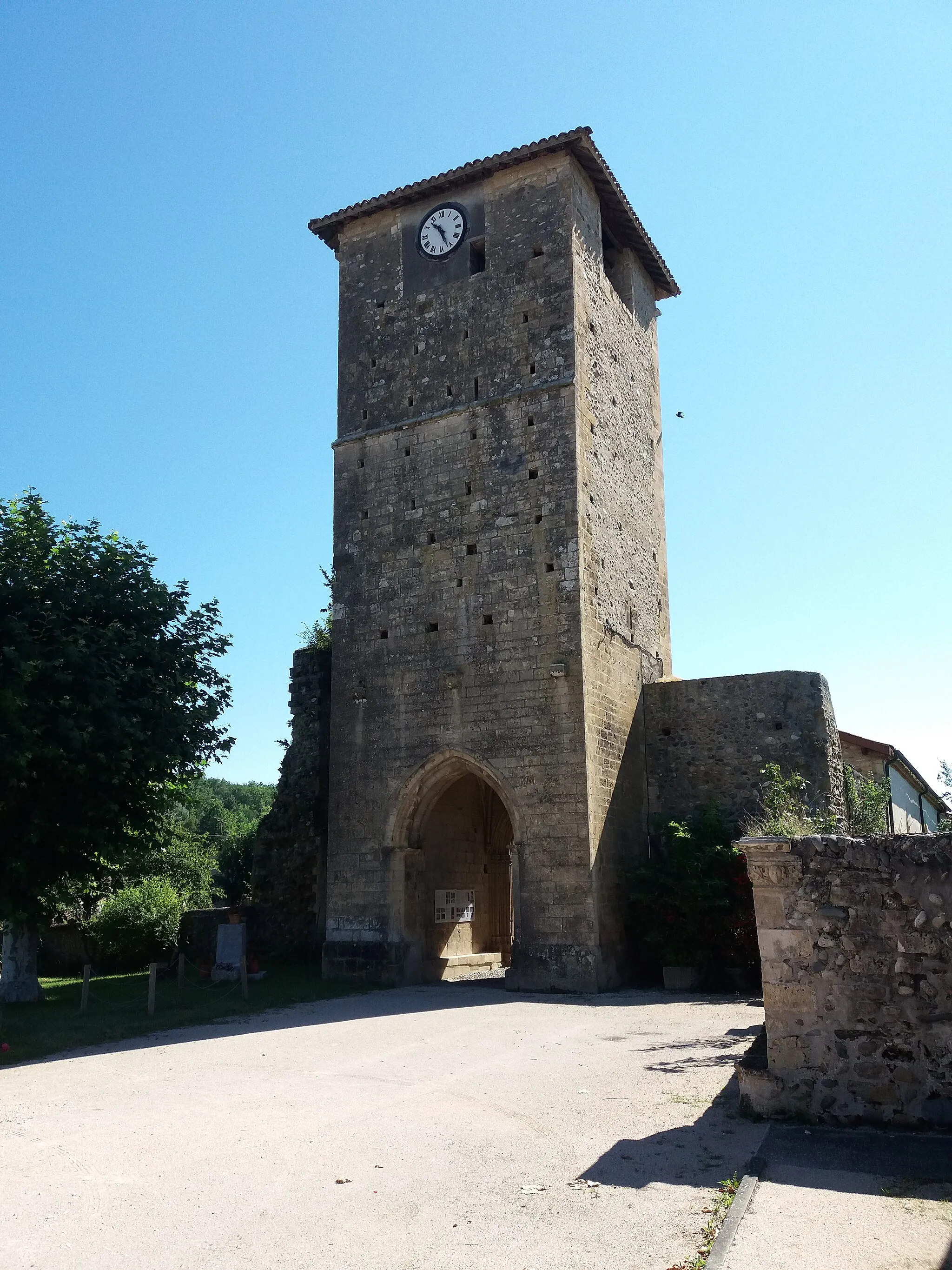 Photo showing: Église : clocher.