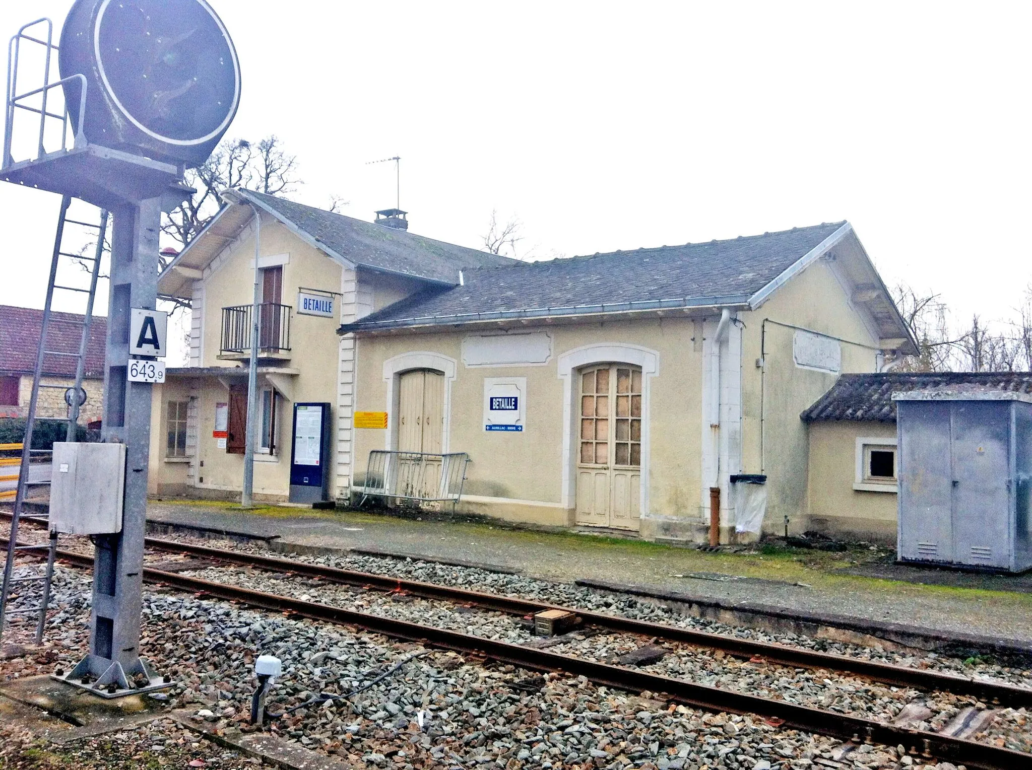 Photo showing: Halte SNCF de Bétaille dans le LOT en Hiver