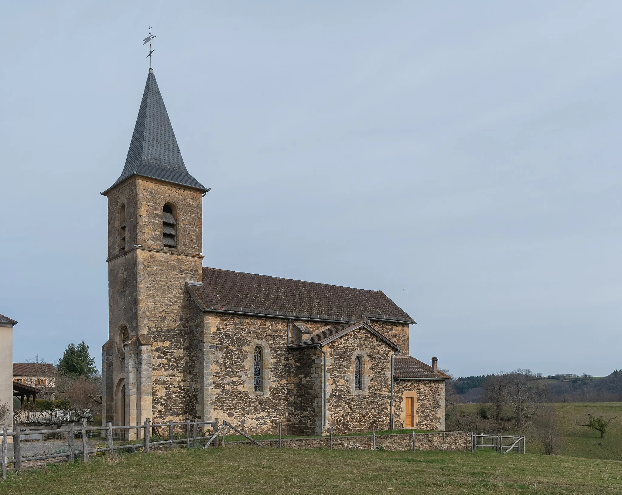 Photo showing: Church in Ladirat, Lot, France