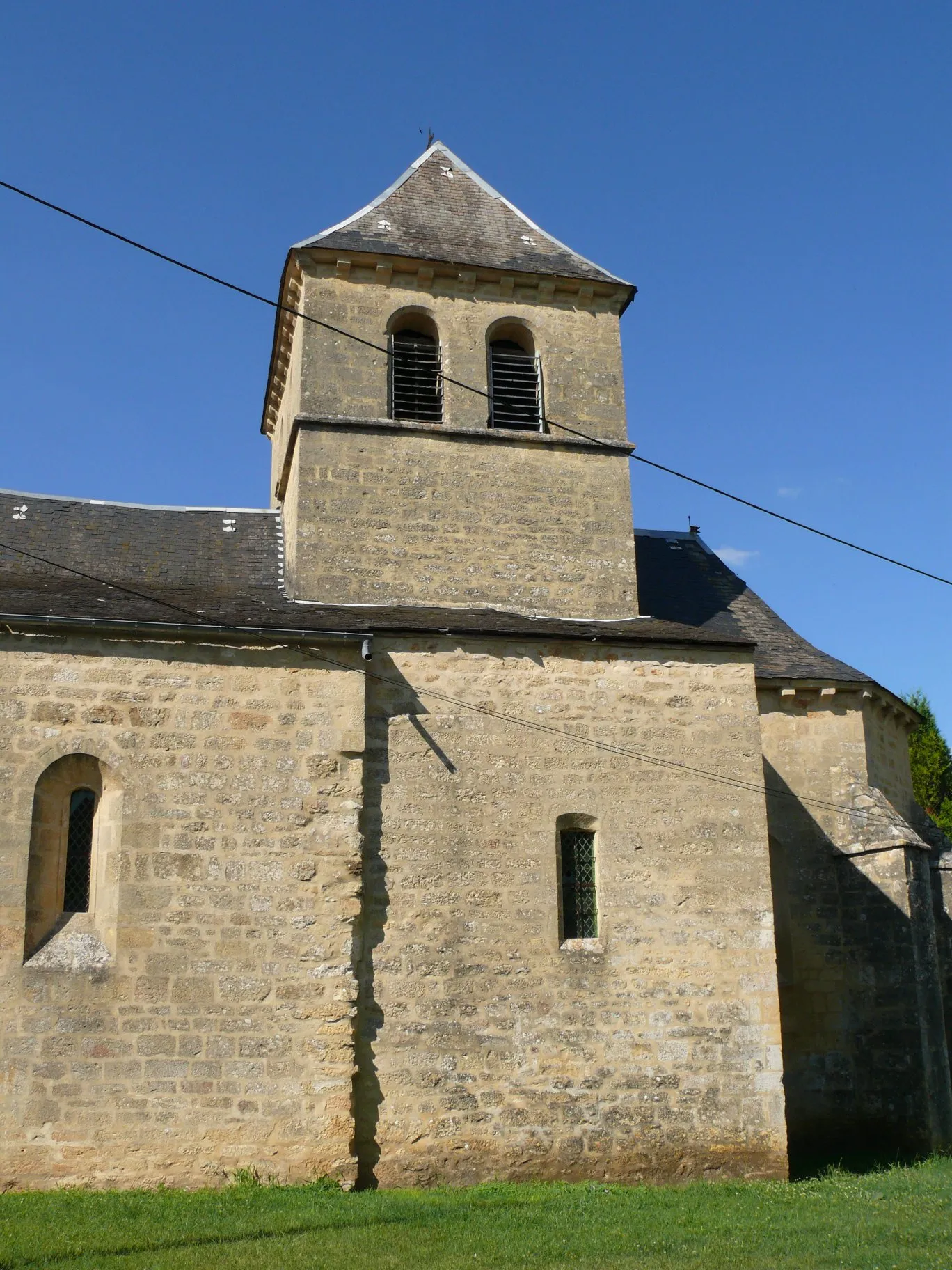 Photo showing: Saint-Hilaire's church of Masclat (Lot, Midi-Pyrénées, France).