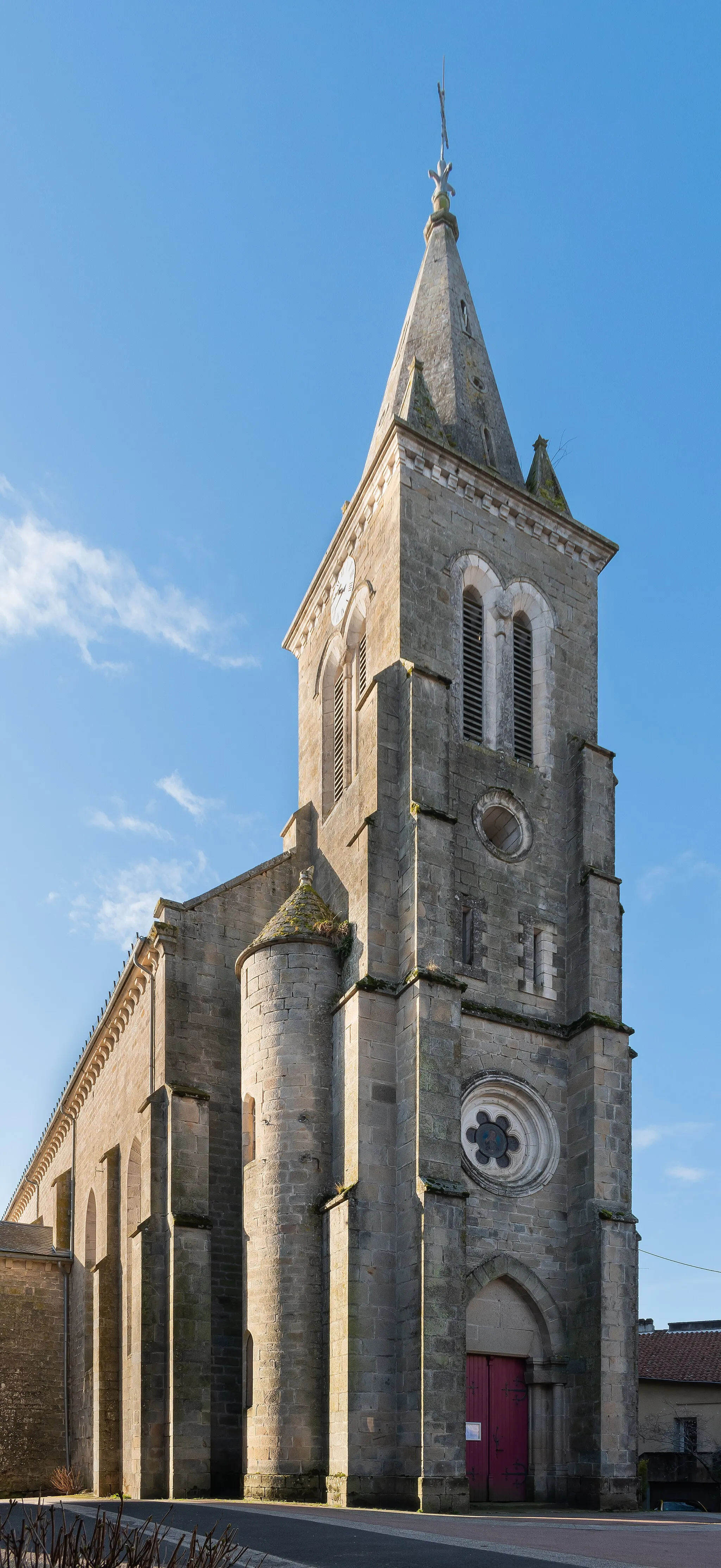 Photo showing: Saint Martin church in Sousceyrac, commune of Sousceyrac-en-Quercy, Lot, France