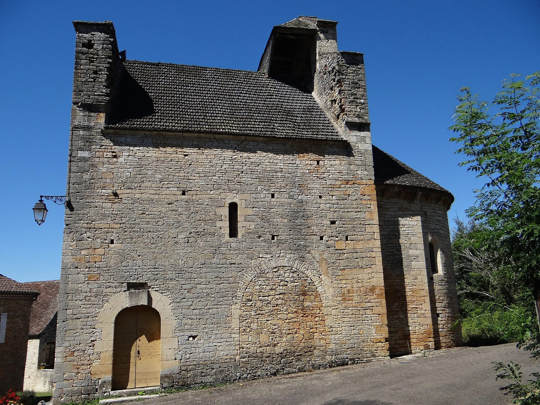 Photo showing: Léobard - Église Sainte-Madeleine - Façade sud