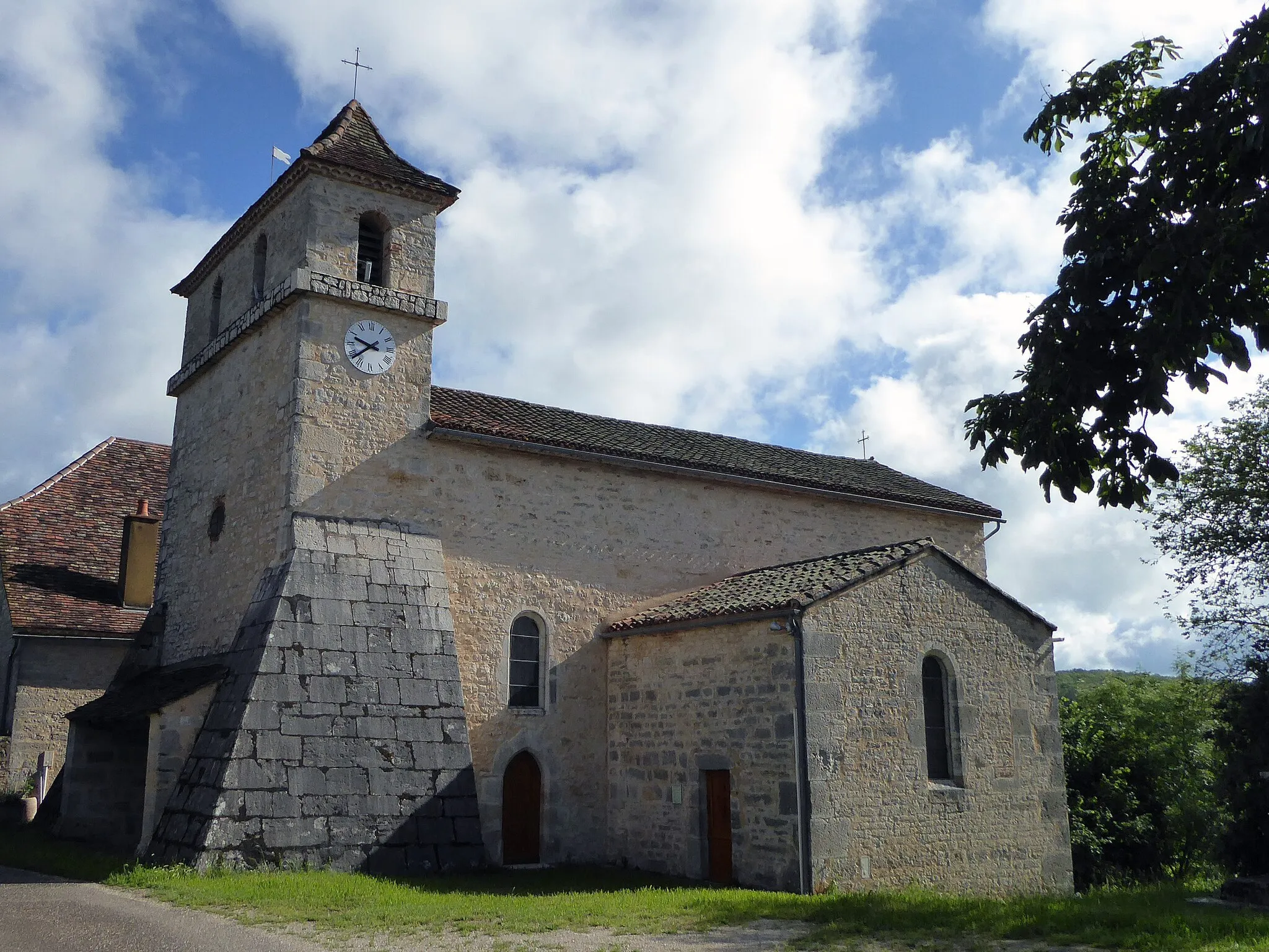 Photo showing: Église Saint-Pierre de Lentillac-du-Causse
