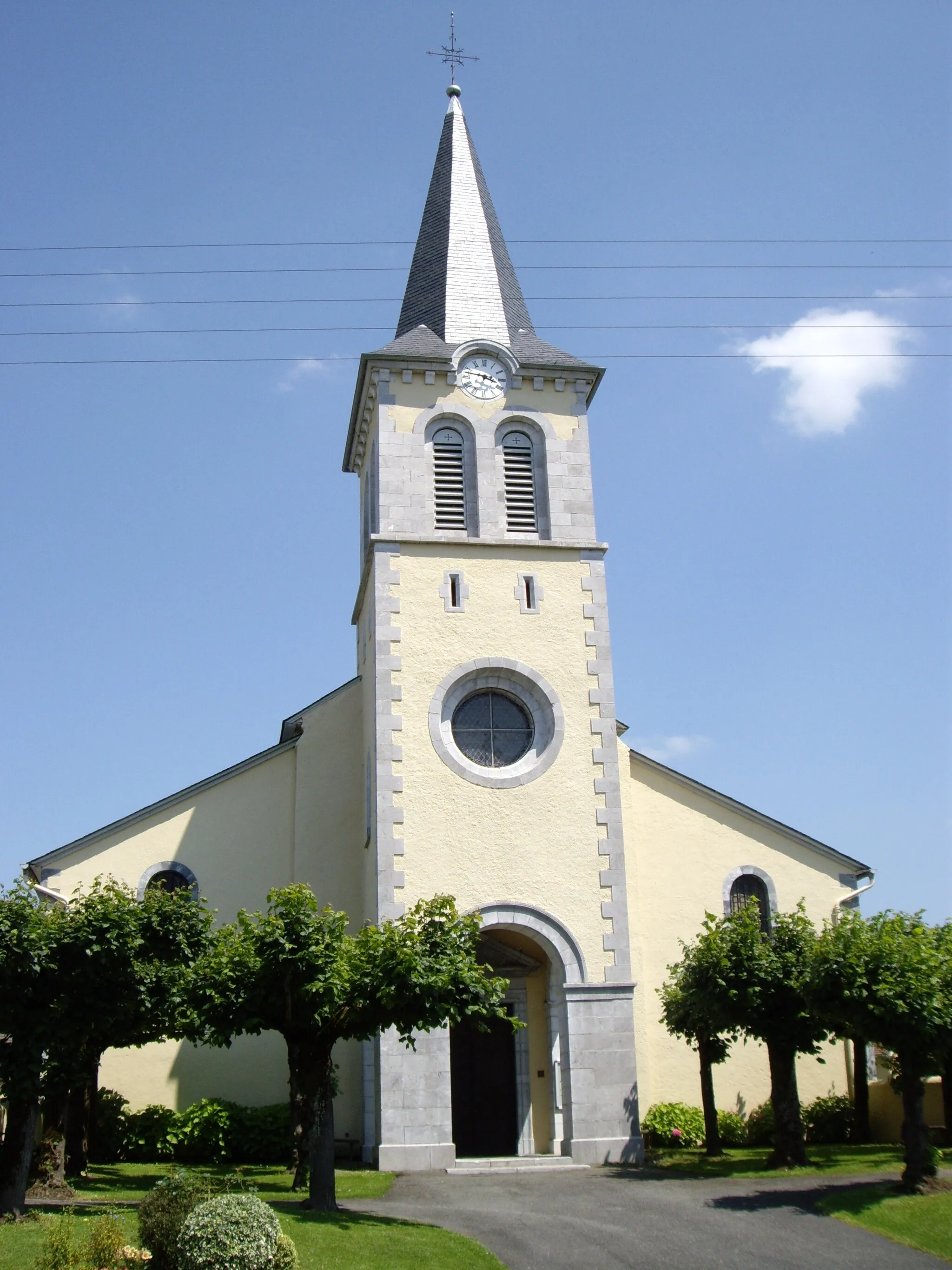 Photo showing: Espouey Church, Pyrénées-Atlantiques, France