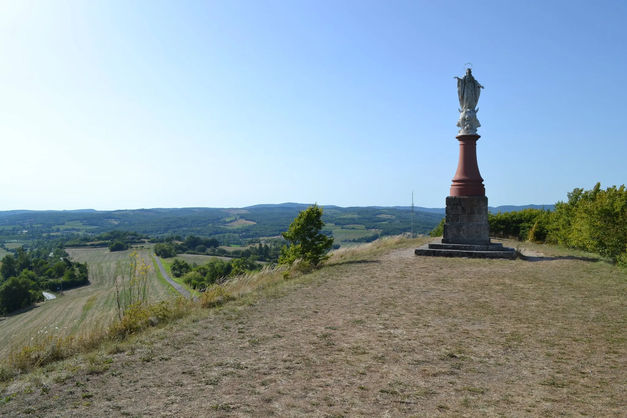 Photo showing: Castelnau-de-Montmiral - summer 2016