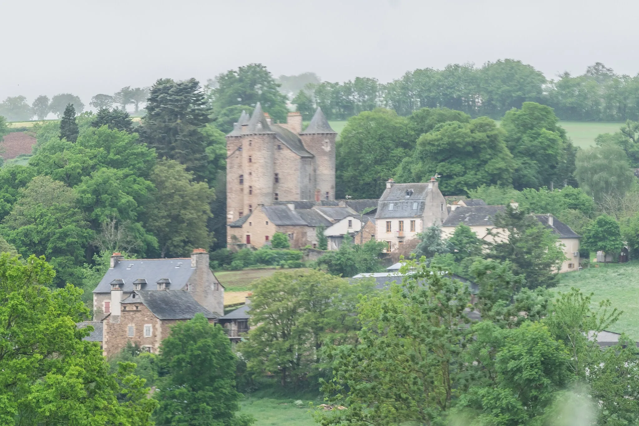 Photo showing: This building is inscrit au titre des monuments historiques de la France. It is indexed in the base Mérimée, a database of architectural heritage maintained by the French Ministry of Culture, under the reference PA00094242 .