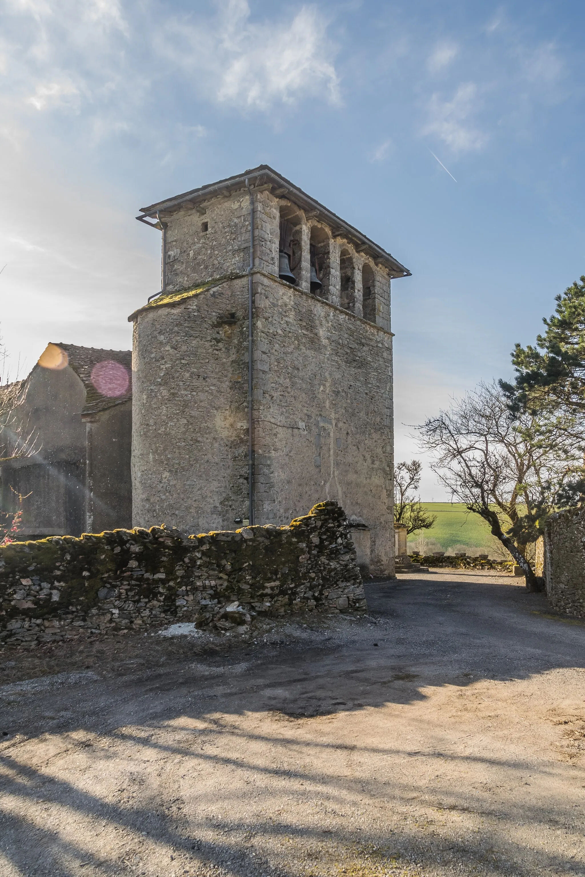 Photo showing: This building is indexed in the base Mérimée, a database of architectural heritage maintained by the French Ministry of Culture, under the reference PA00094200 .