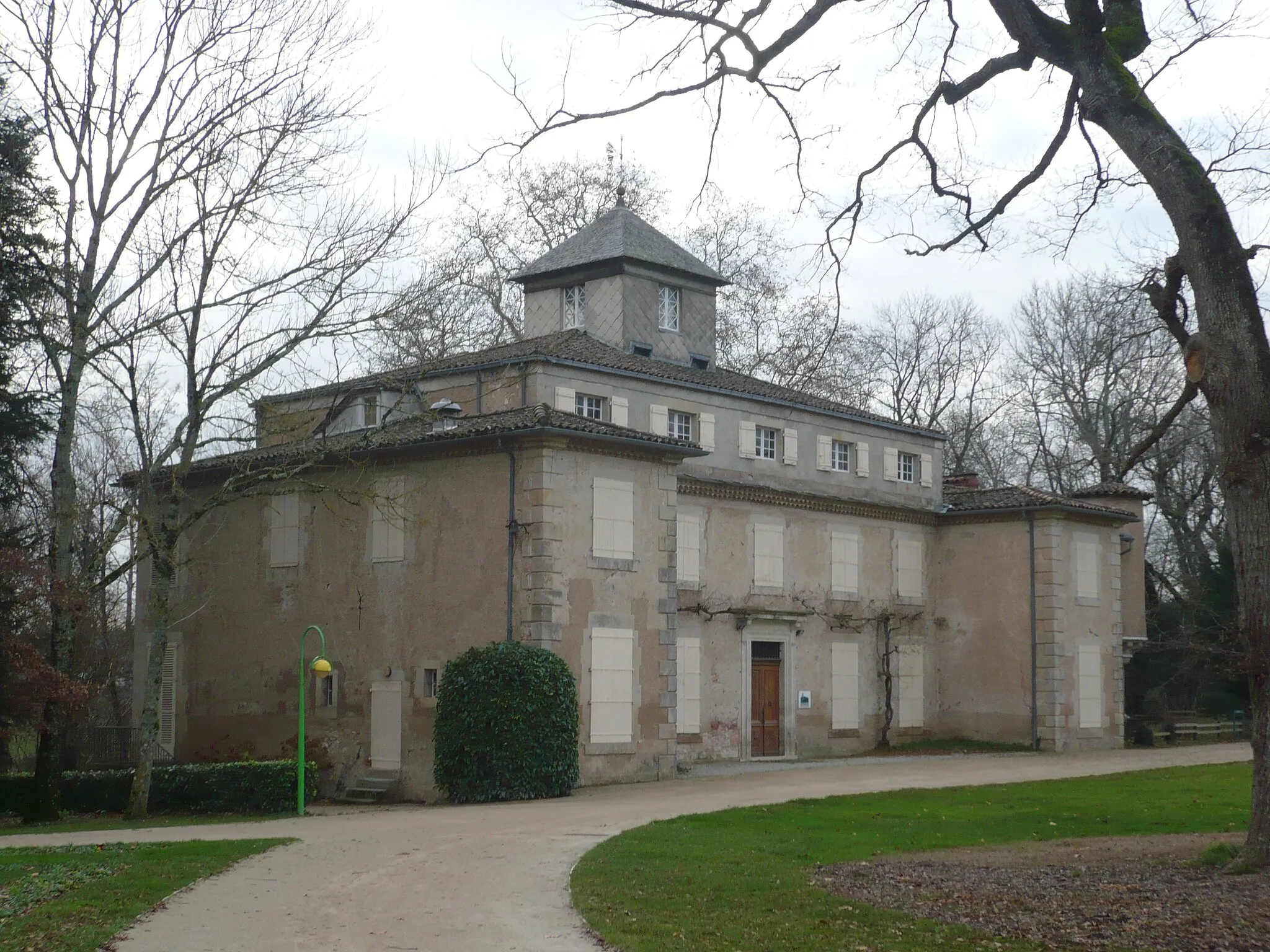 Photo showing: Castres (Tarn, France) - Accuiel du Parc de Gourjade.