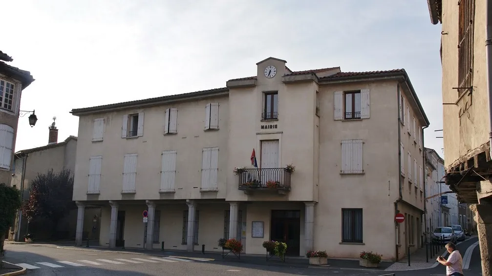 Photo showing: la Mairie