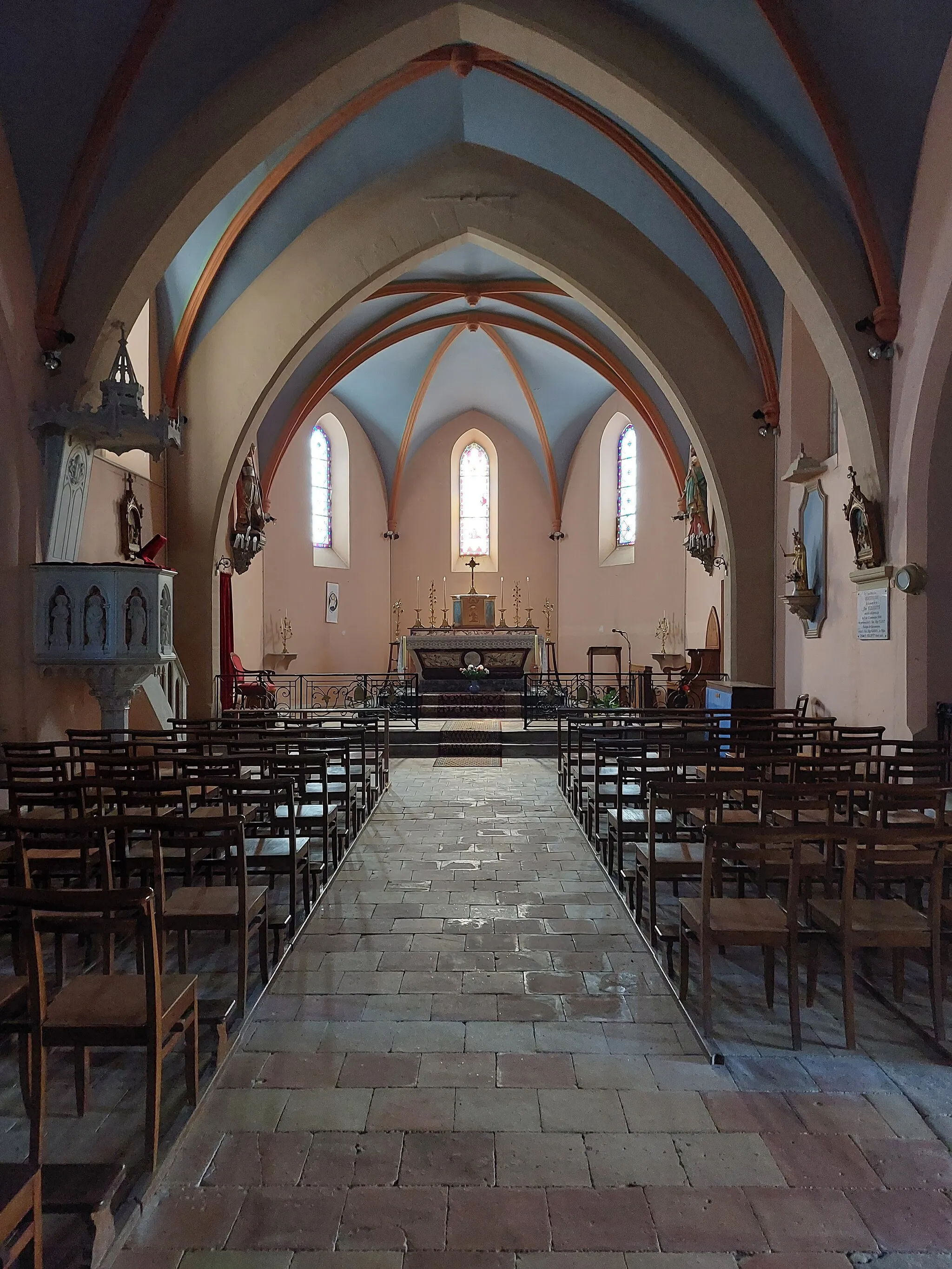 Photo showing: Intérieur de l'église de Carlipa.