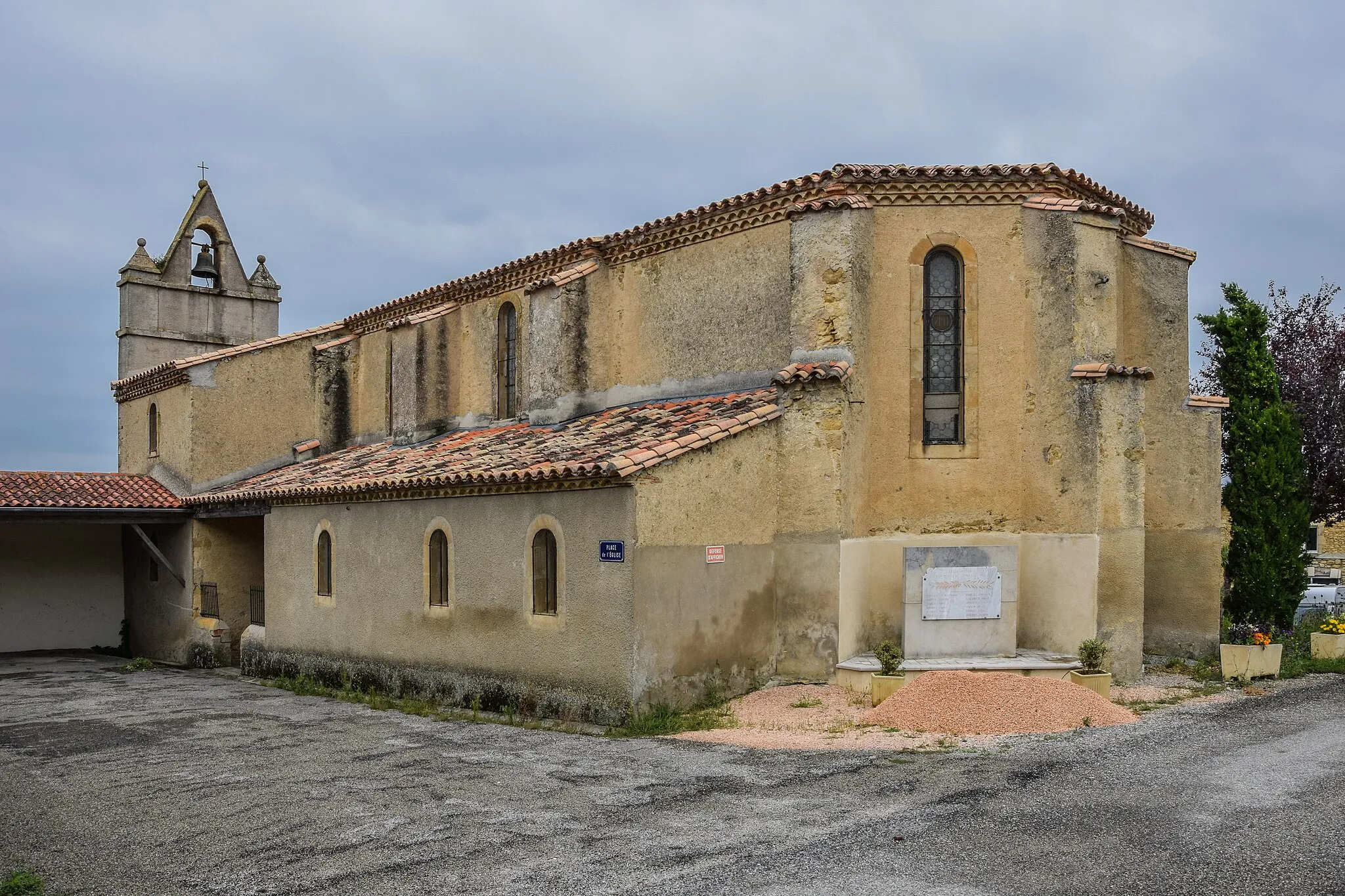 Photo showing: This building is indexed in the base Mérimée, a database of architectural heritage maintained by the French Ministry of Culture, under the reference PA00102693 .